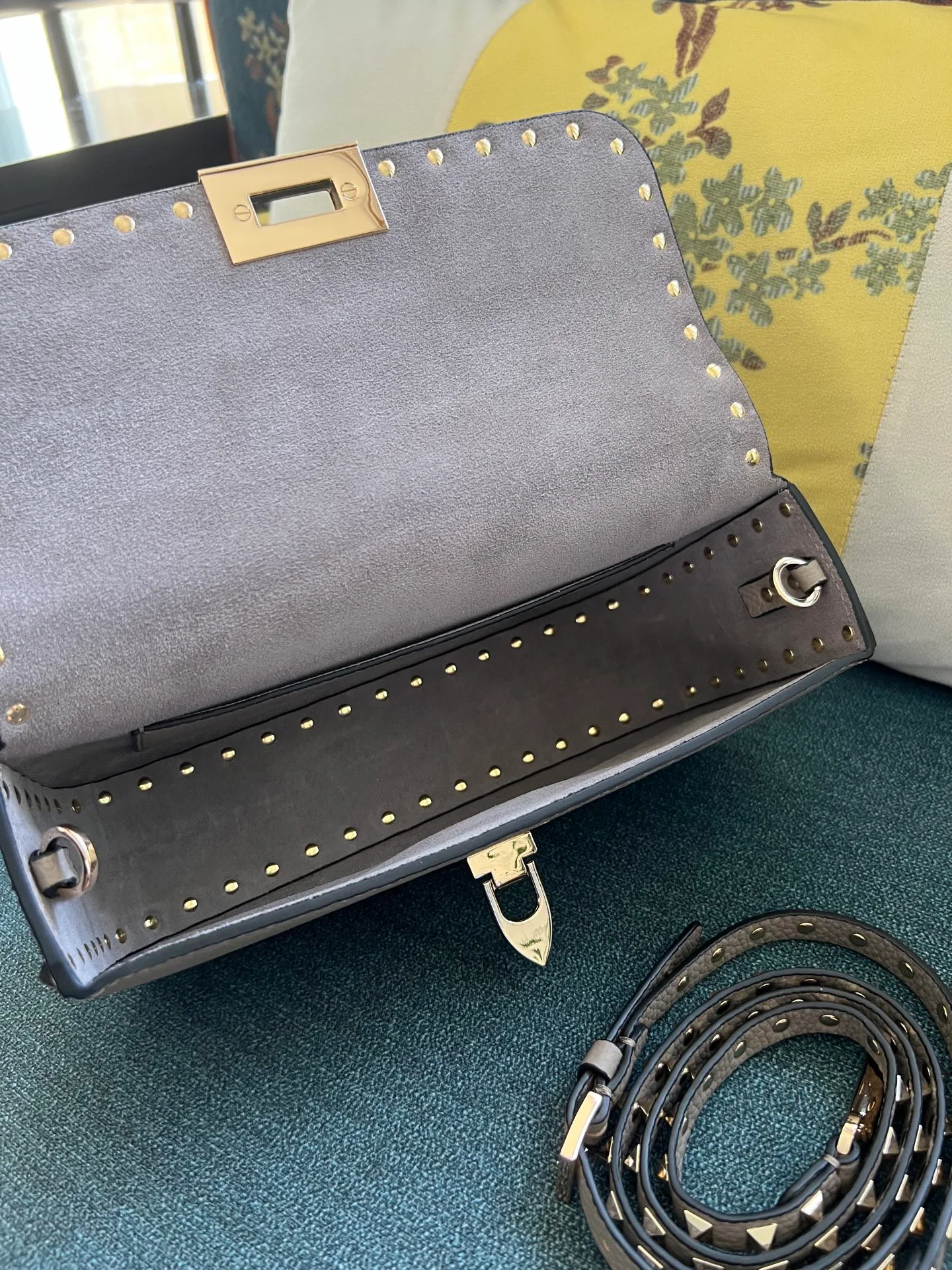 Сумки На Ремне Женские Valentino 8728873