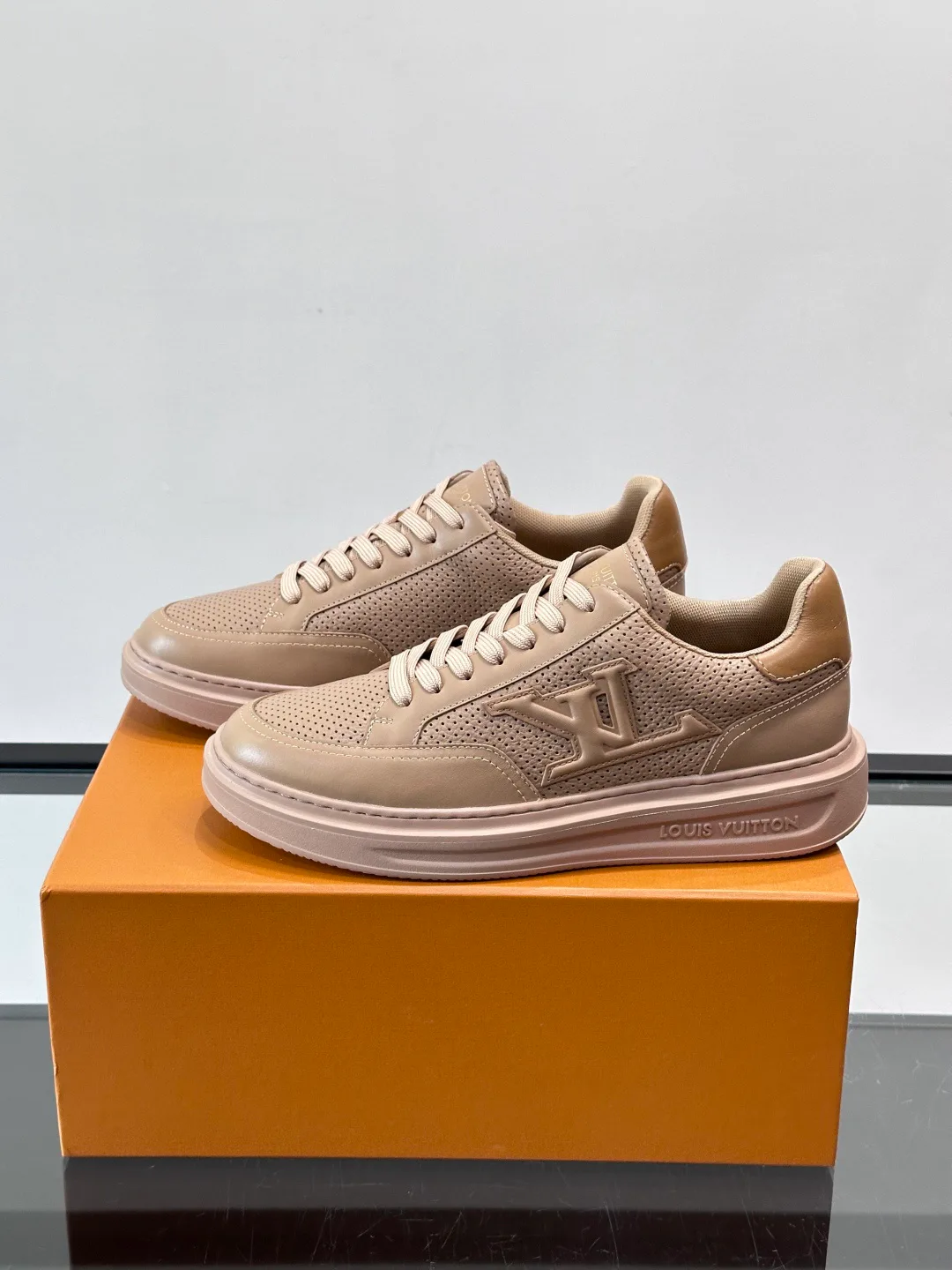 Кроссовки Мужские Louis Vuitton 13553743