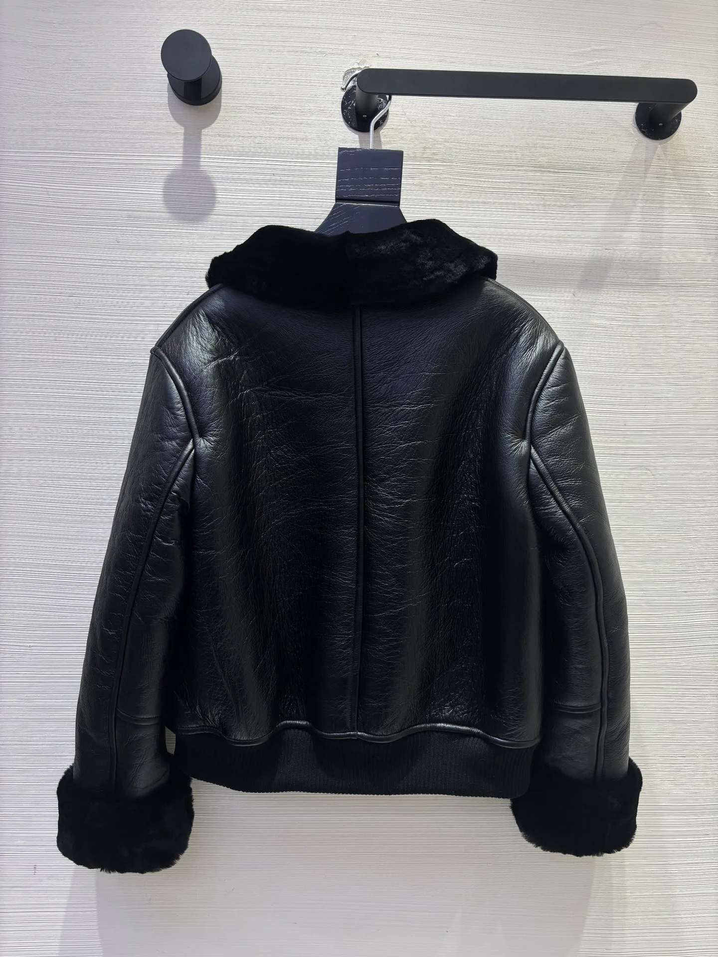 Кожаные Куртки И Дублёнки Женские Chanel 385861