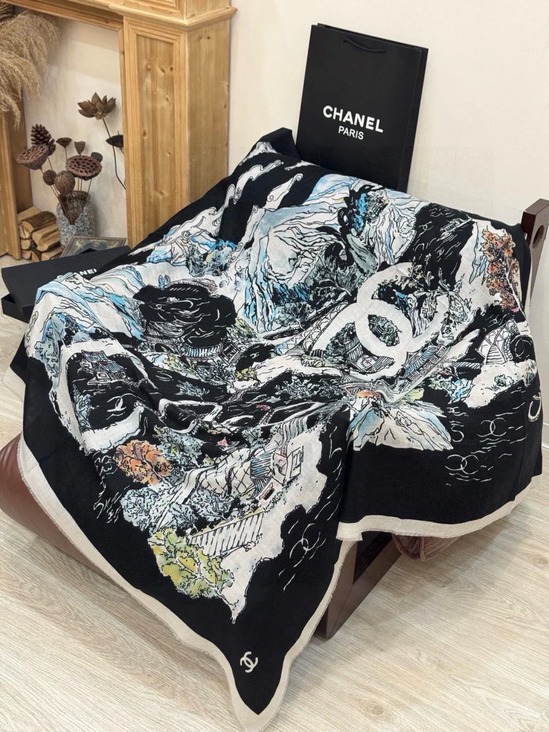 Шарфы Chanel 18627009