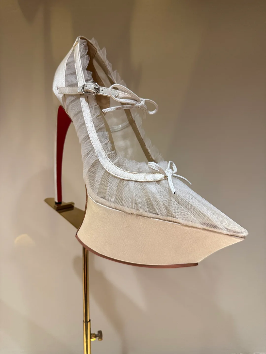 Туфли Женские Christian Louboutin 4743761