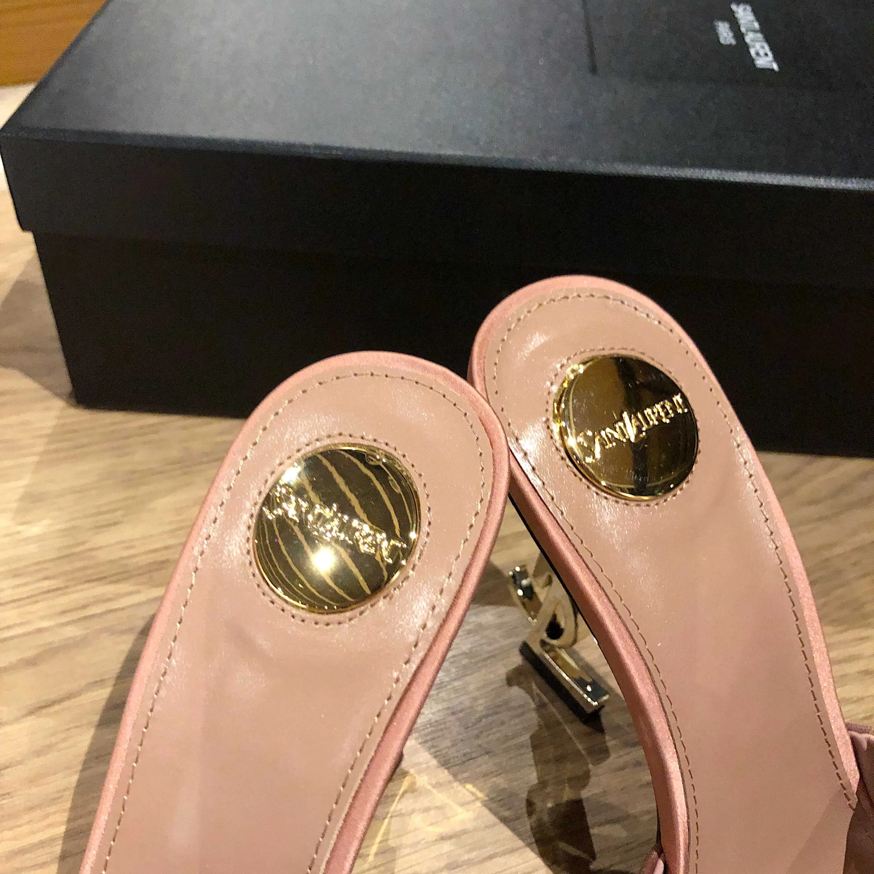 Босоножки Женские Saint Laurent 11220504