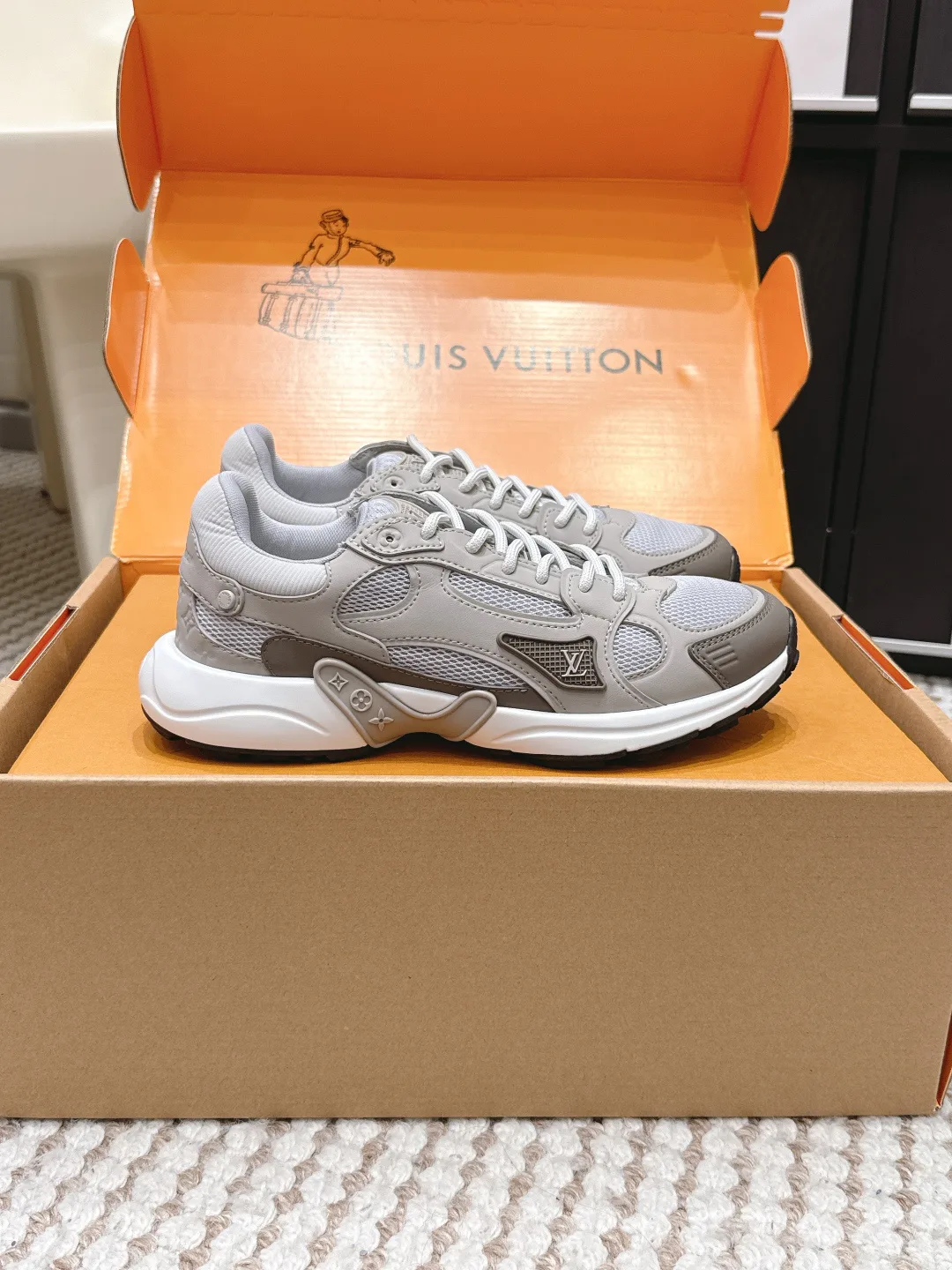 Кроссовки Женские Louis Vuitton 11518610