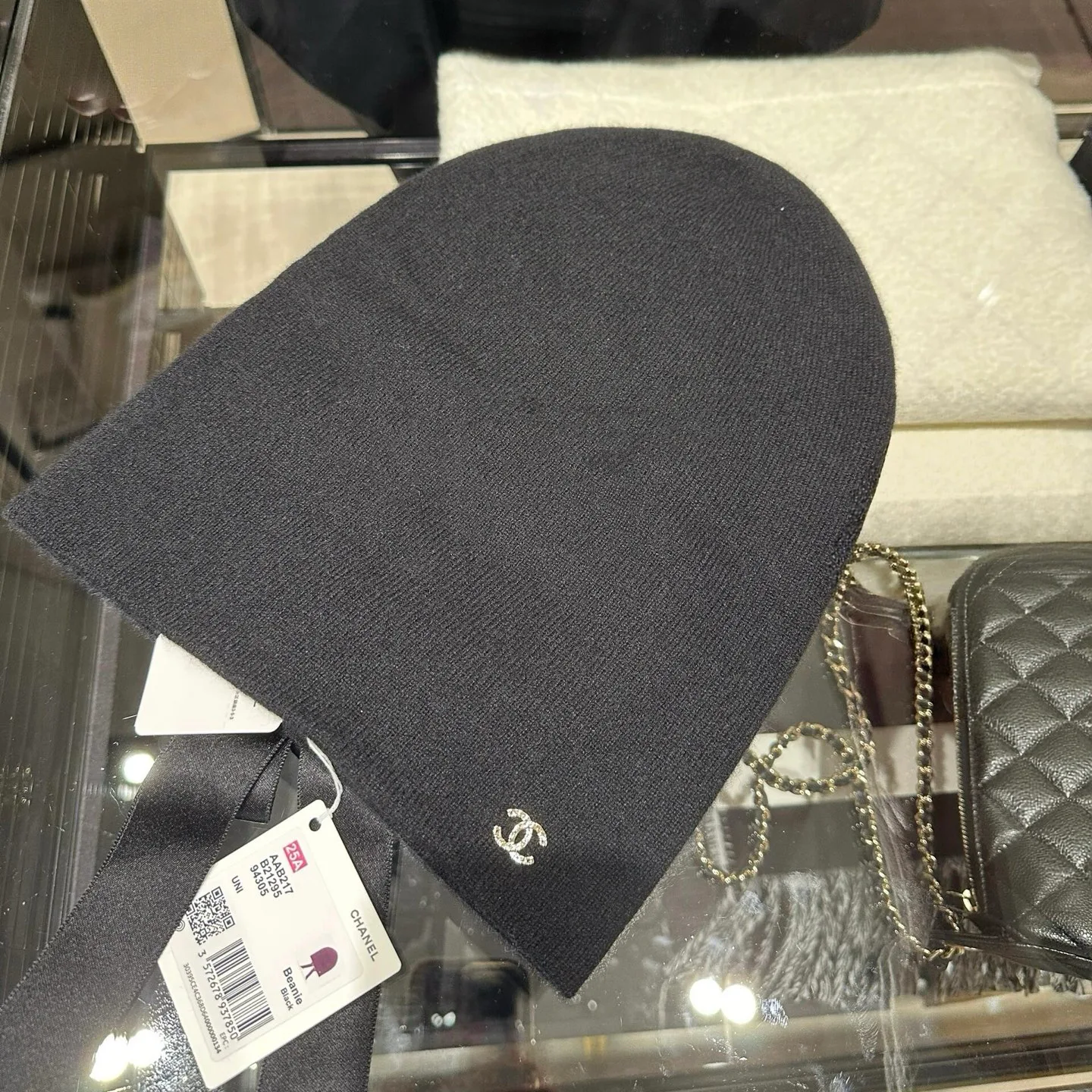 Головные Уборы Chanel 18347796