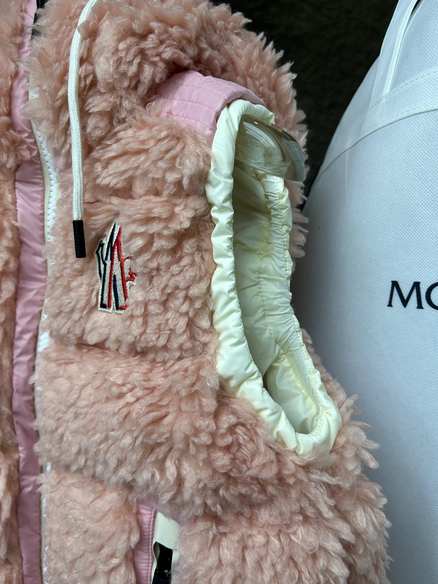 Жилеты Женские Moncler 19114943