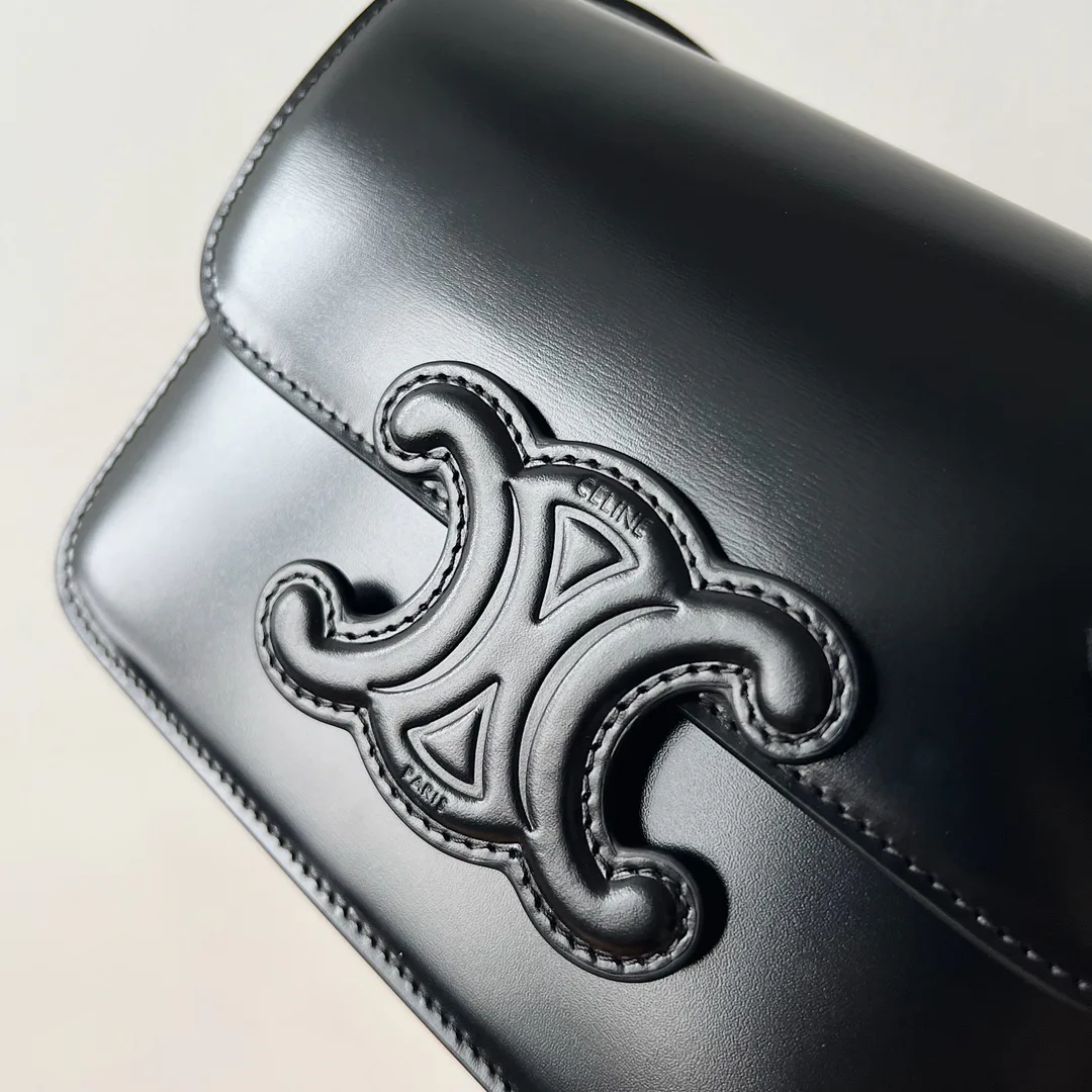 Классические Сумки Женские Celine 11692611