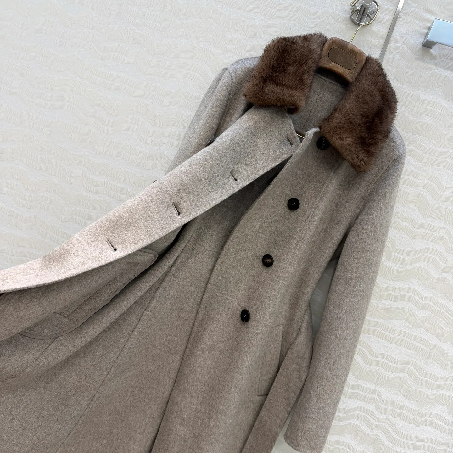 Пальто Женские Loro Piana 18601553