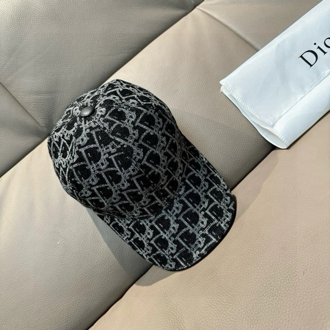 Головные Уборы Christian Dior 11529681