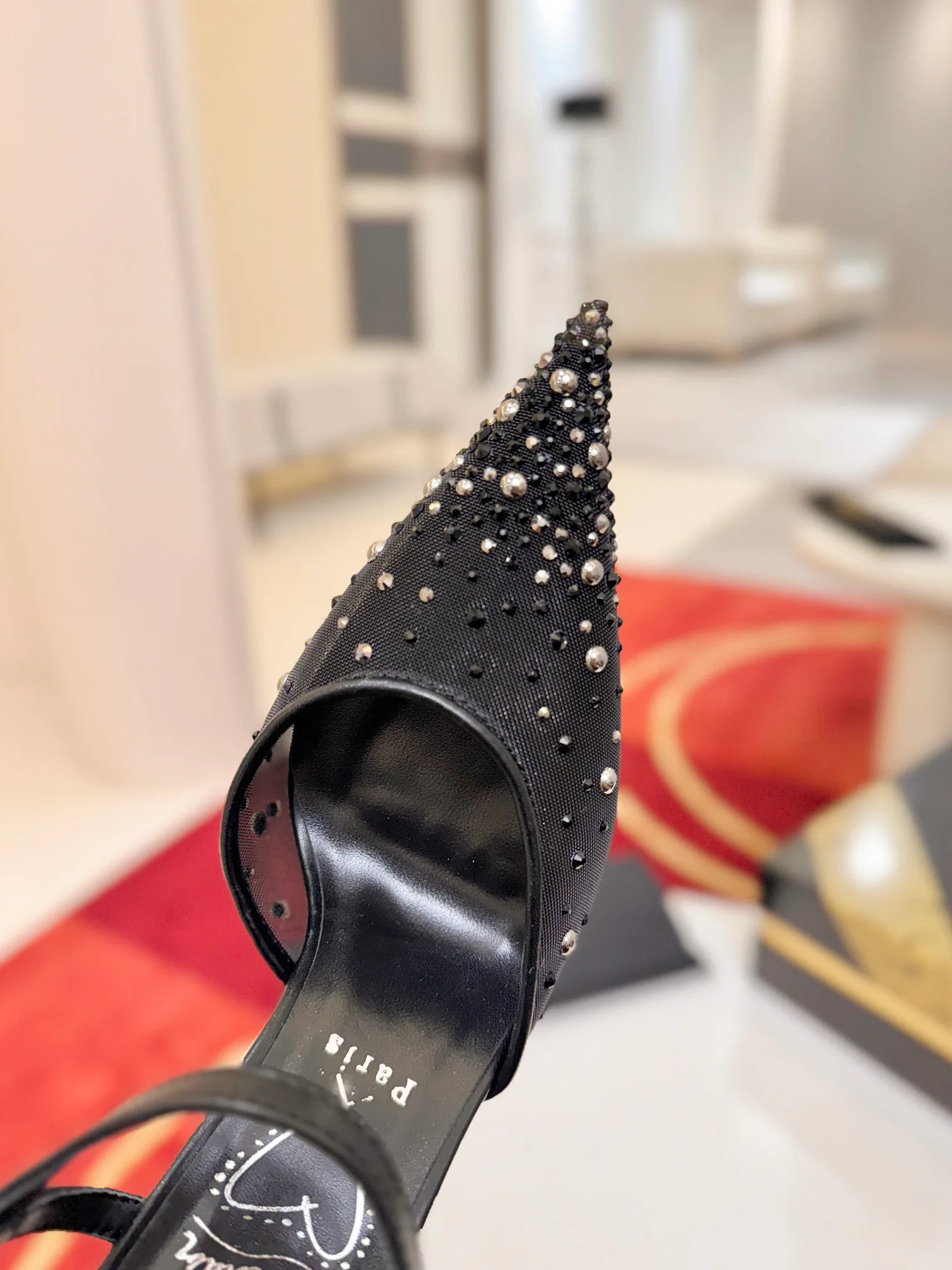 Туфли Женские Christian Louboutin 17163238