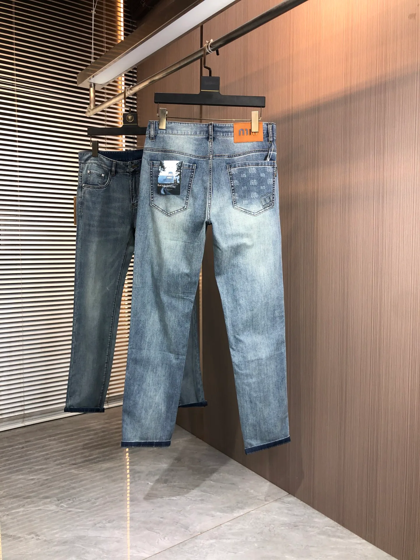 Джинсы Женские Miu Miu 10186845