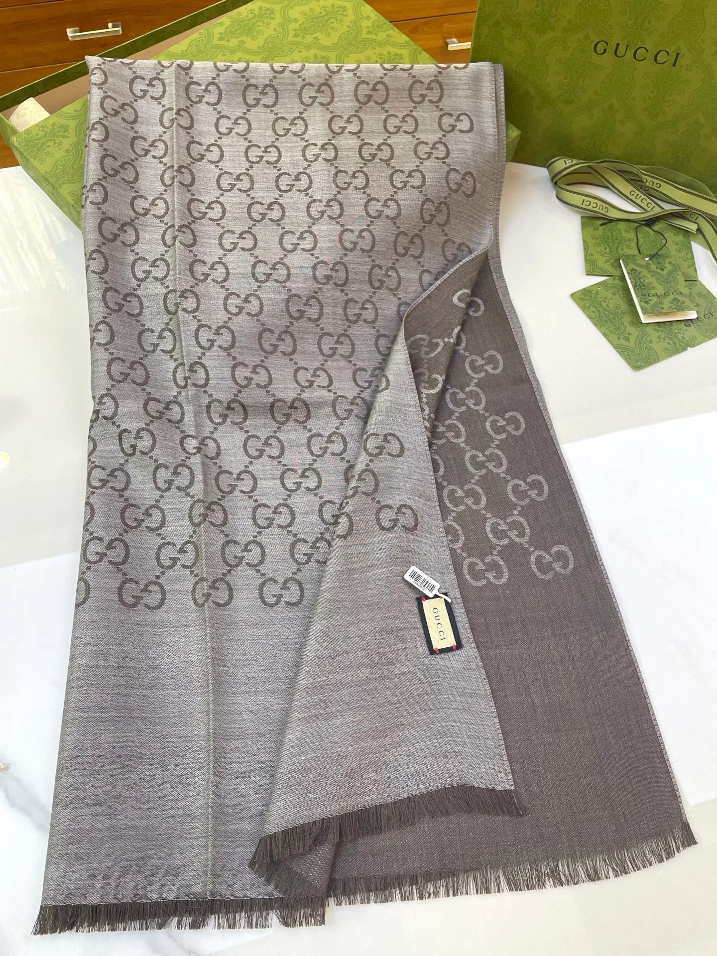 Шарфы Gucci 416812