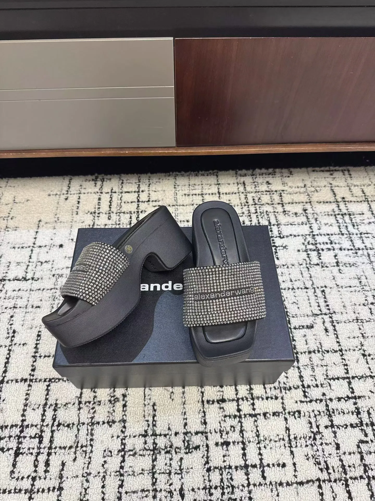 Шлепанцы Женские Alexander Wang 11643680