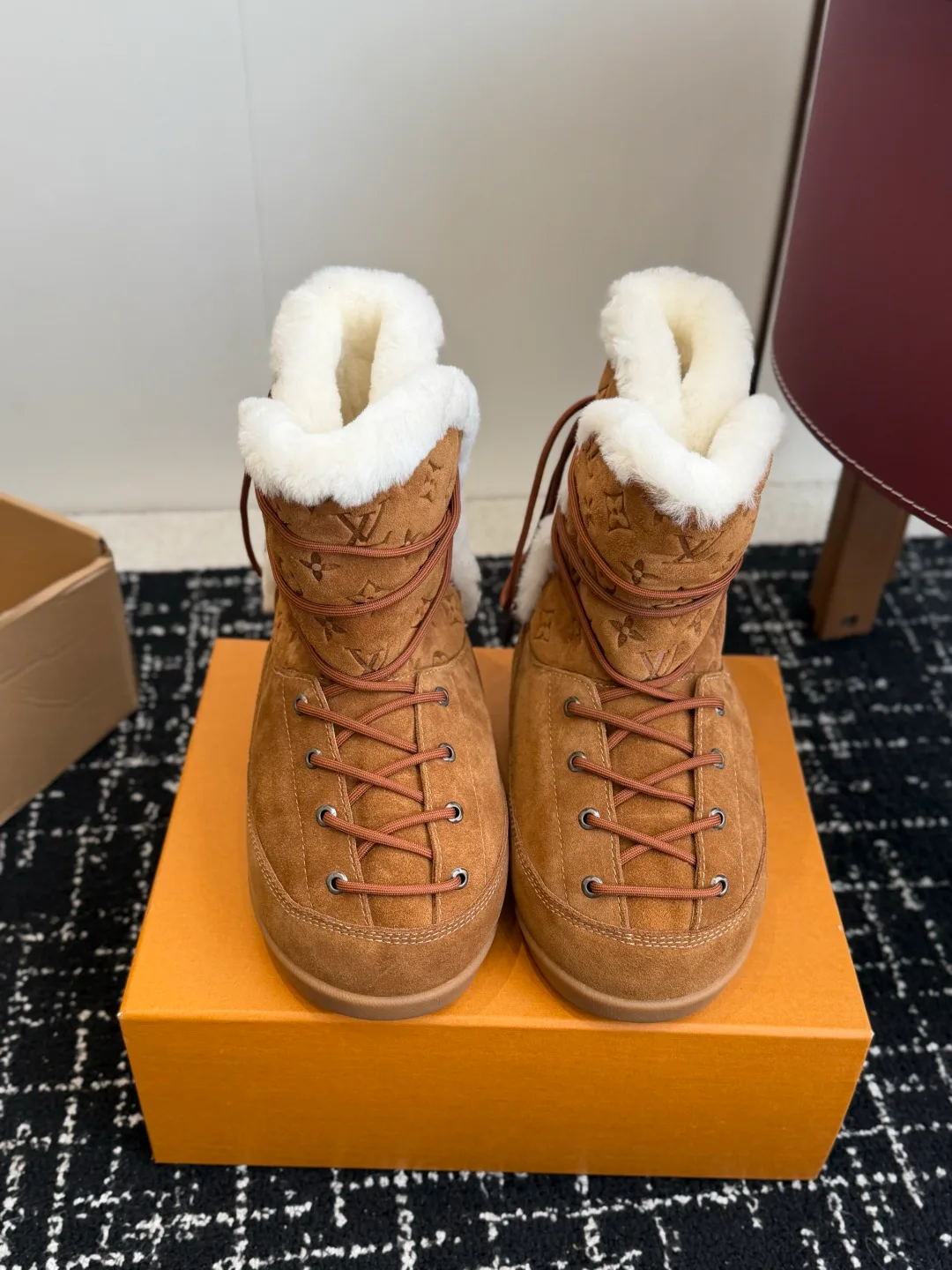 Угги Женские Louis Vuitton 18670258