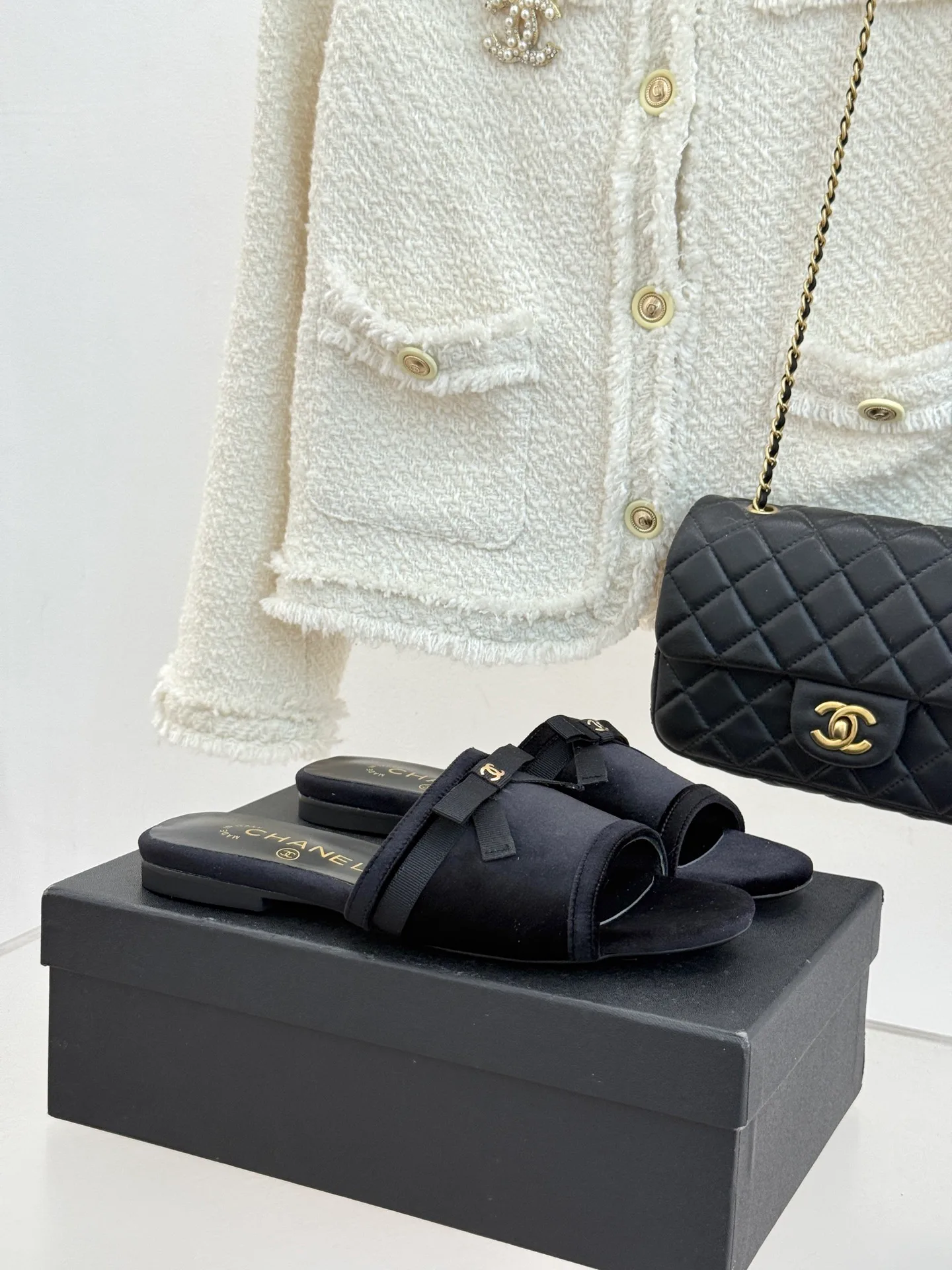 Шлепанцы Женские Chanel 13269276