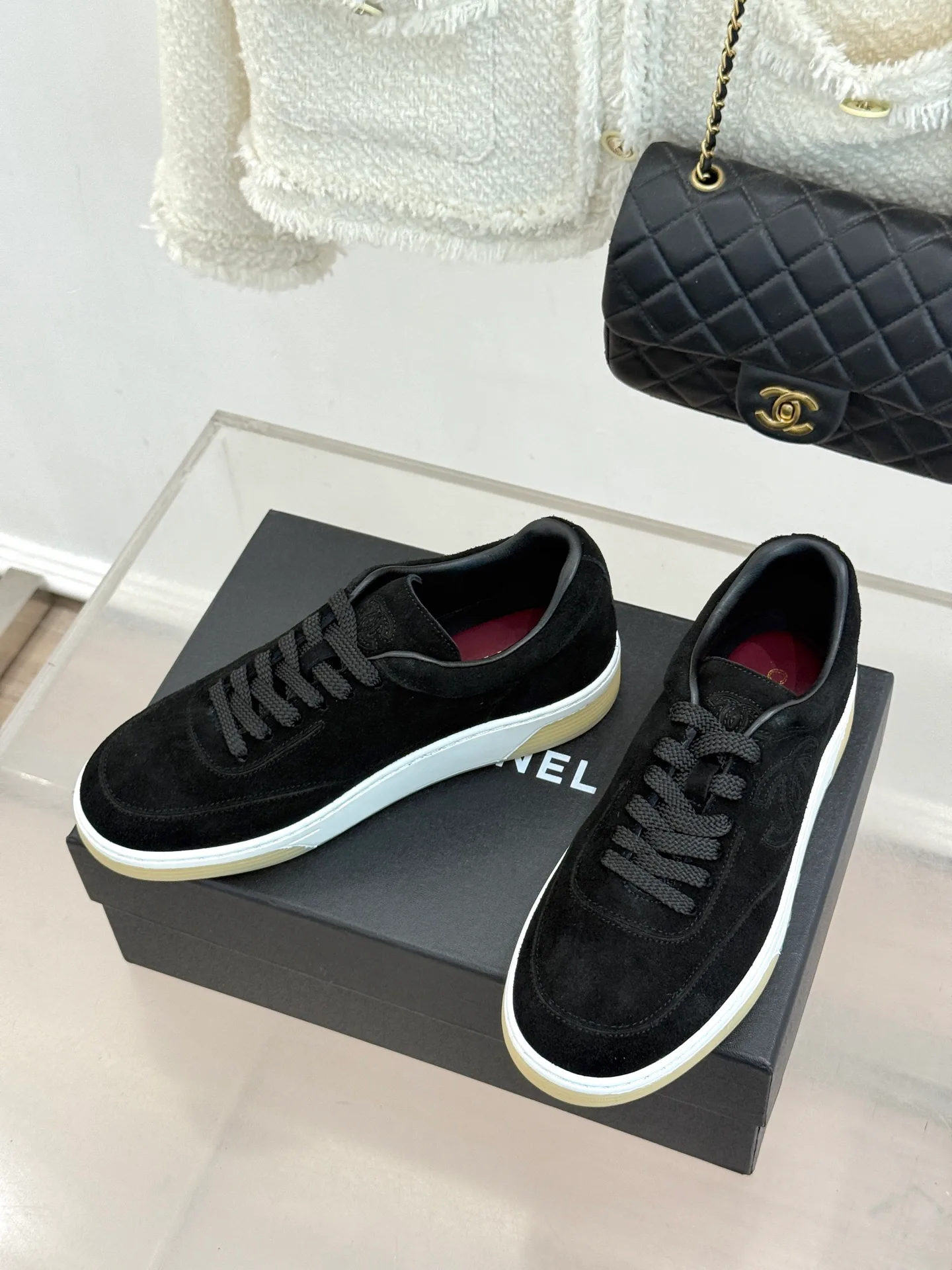 Кроссовки Женские Chanel 18154784