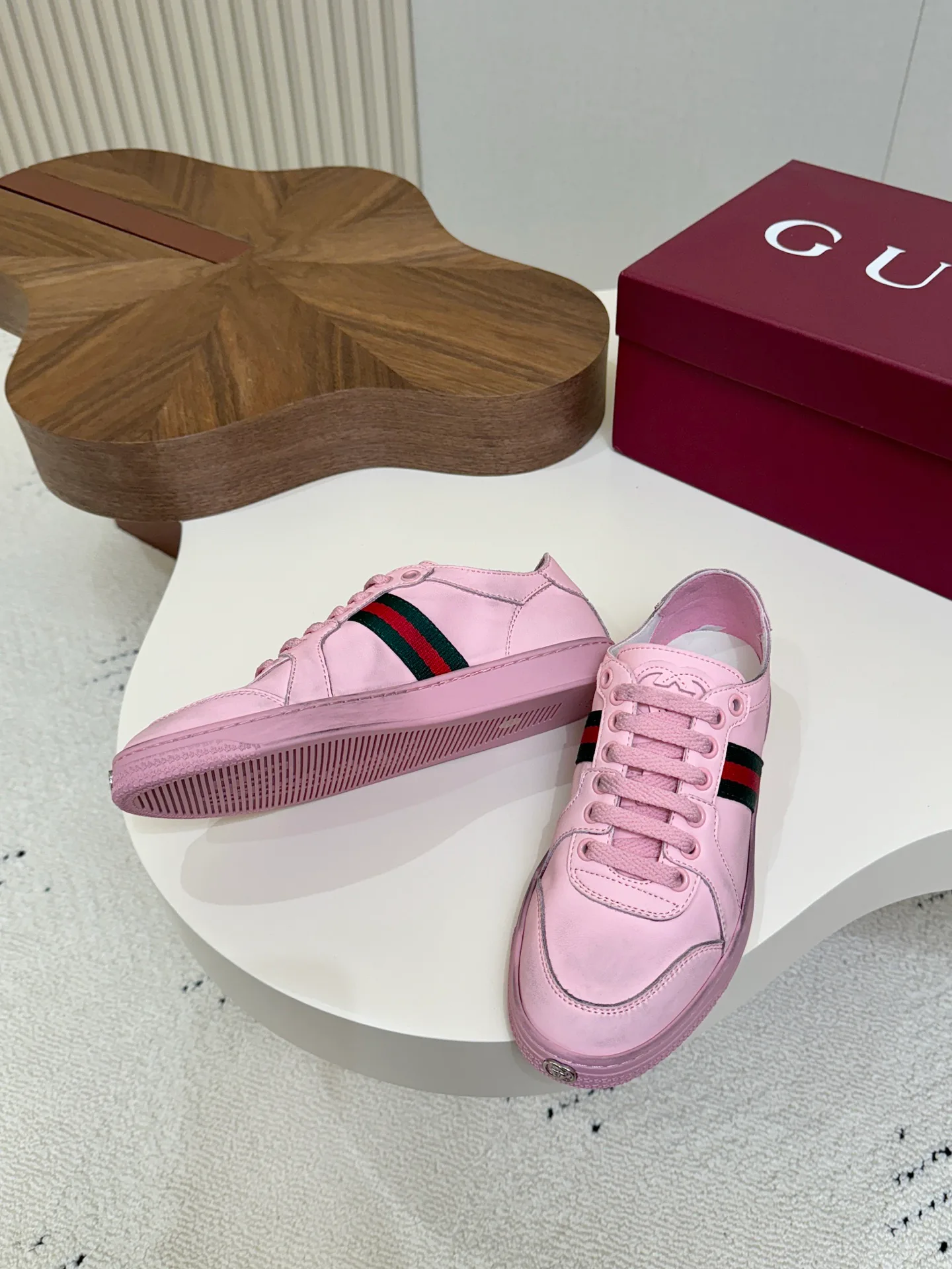 Кроссовки Женские Gucci 17571665