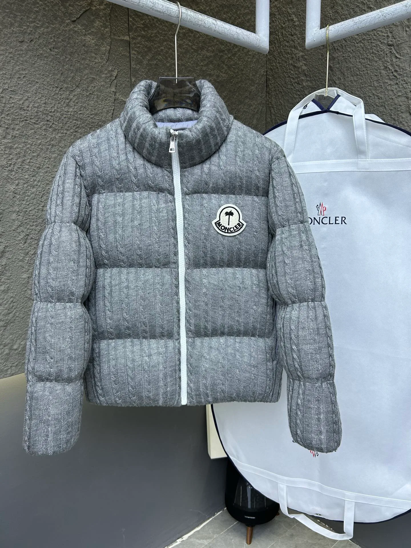 Куртки И Пуховики Женские Moncler 170477