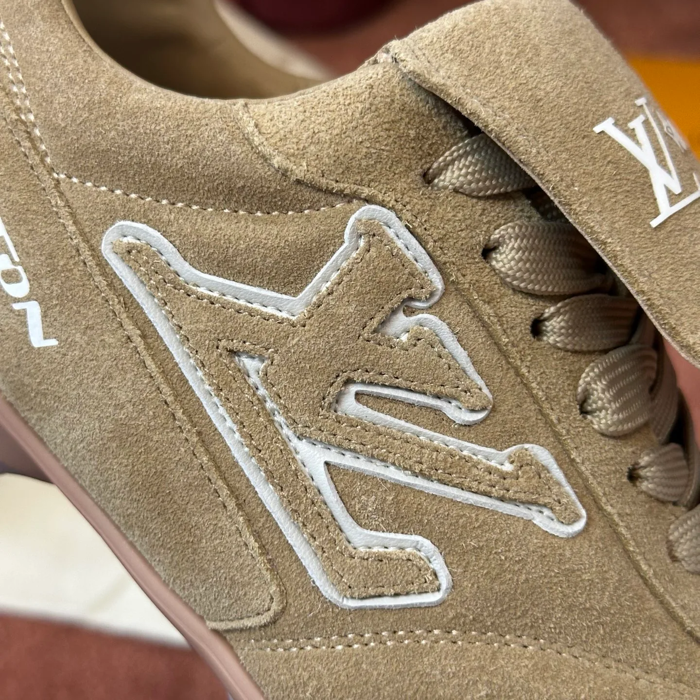 Кроссовки Женские Louis Vuitton 1180357