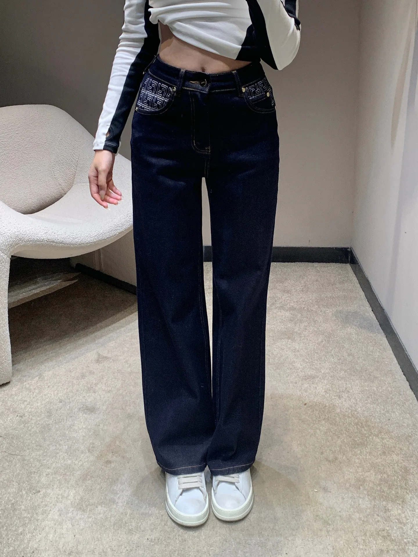 Джинсы Женские Fendi 856274