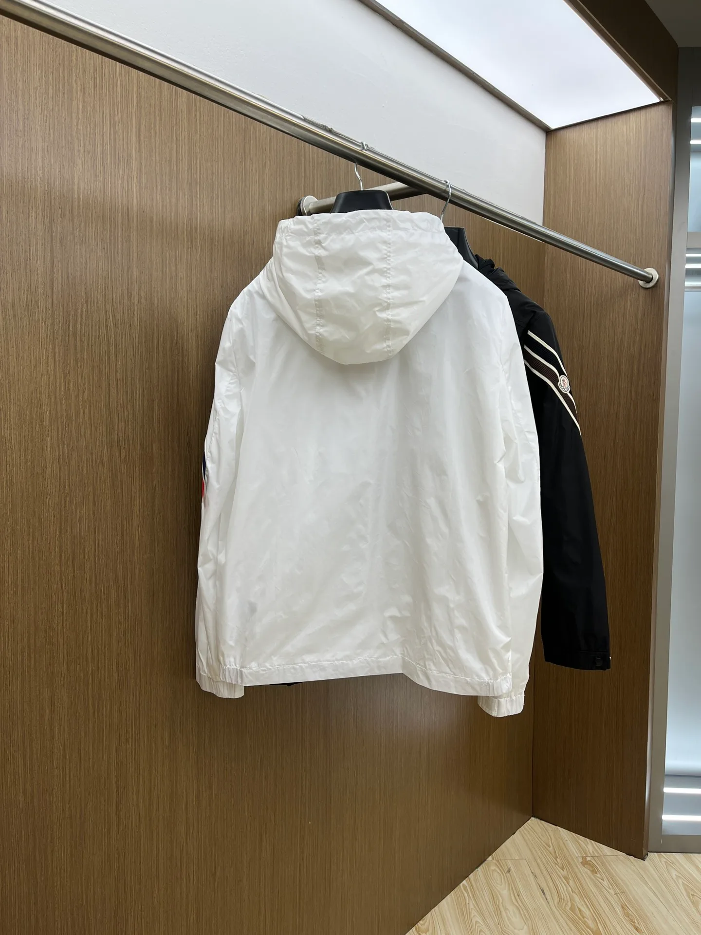 Куртки Мужские Moncler 8020