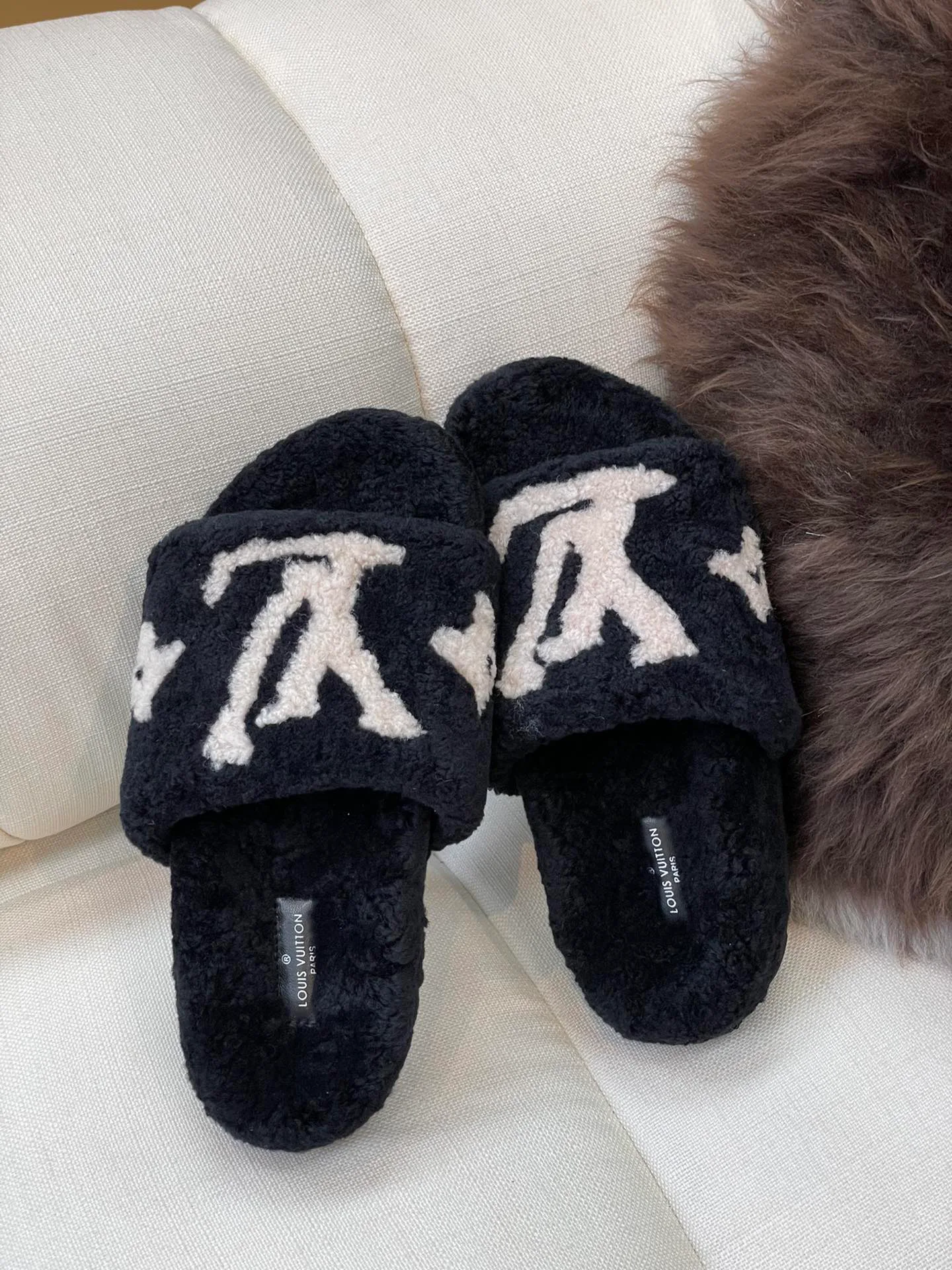 Тапочки Женские Louis Vuitton 138137