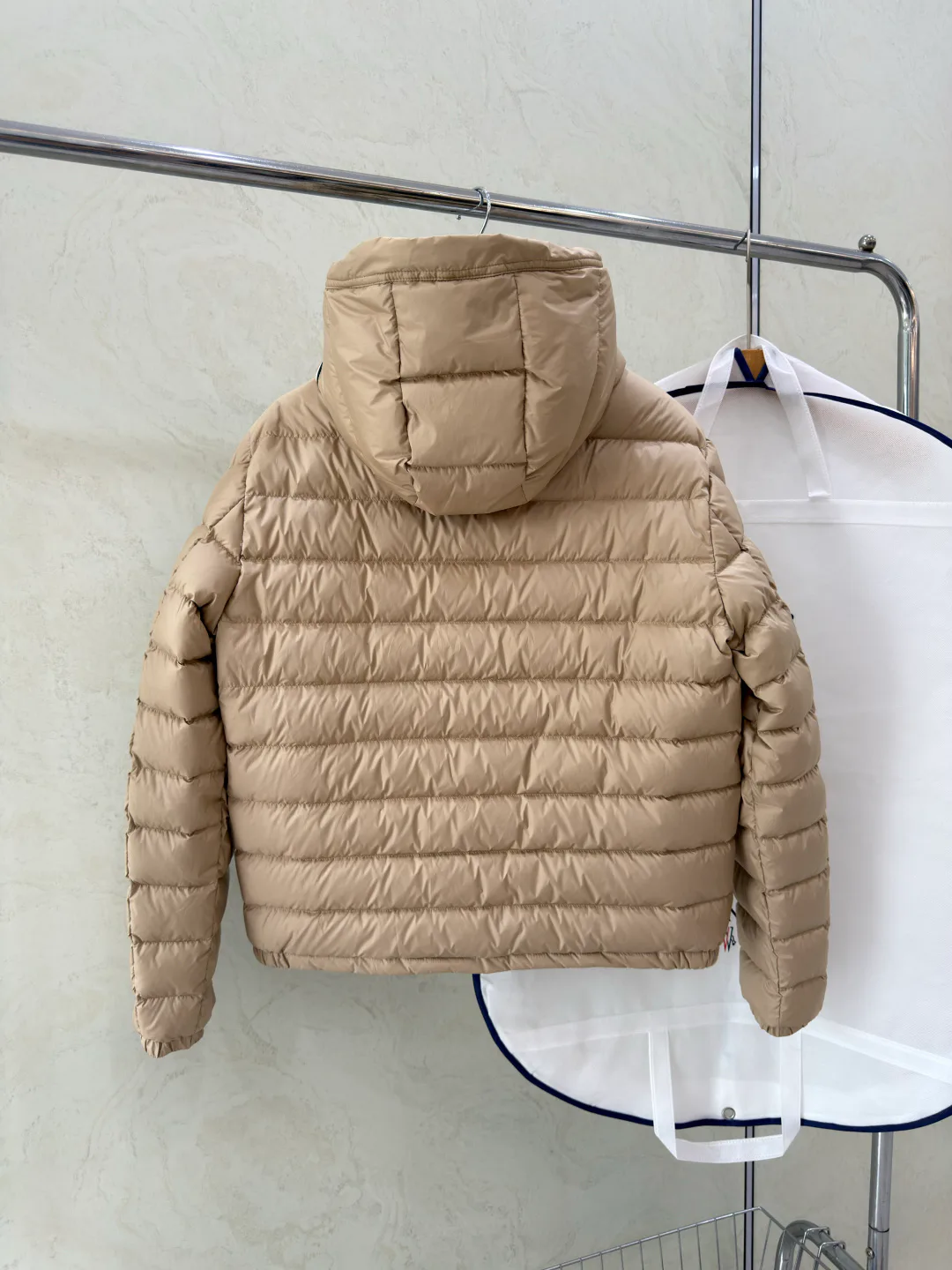 Куртки И Пуховики Женские Moncler 18690095