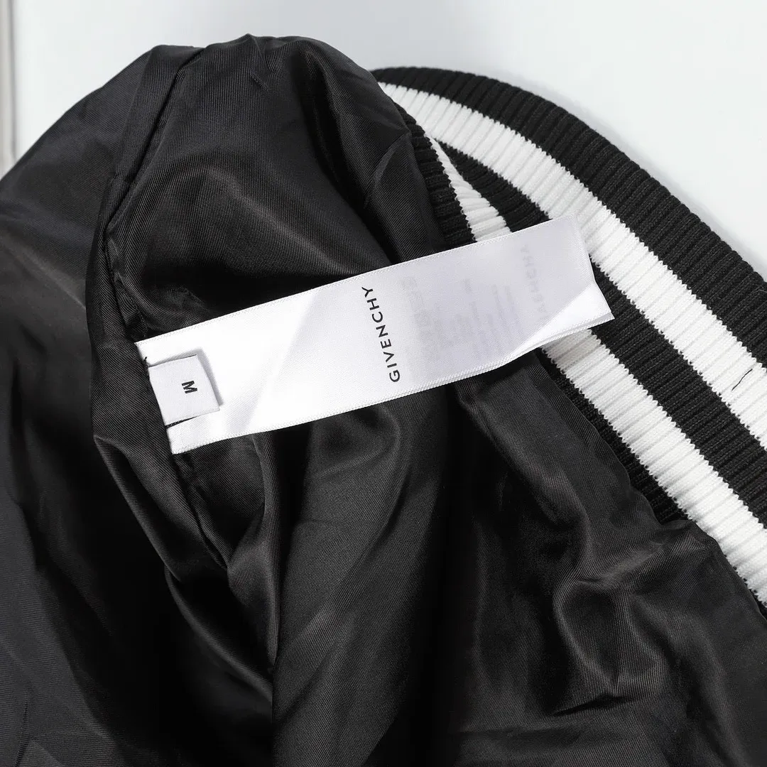 Куртки И Пуховики Женские Givenchy 212672