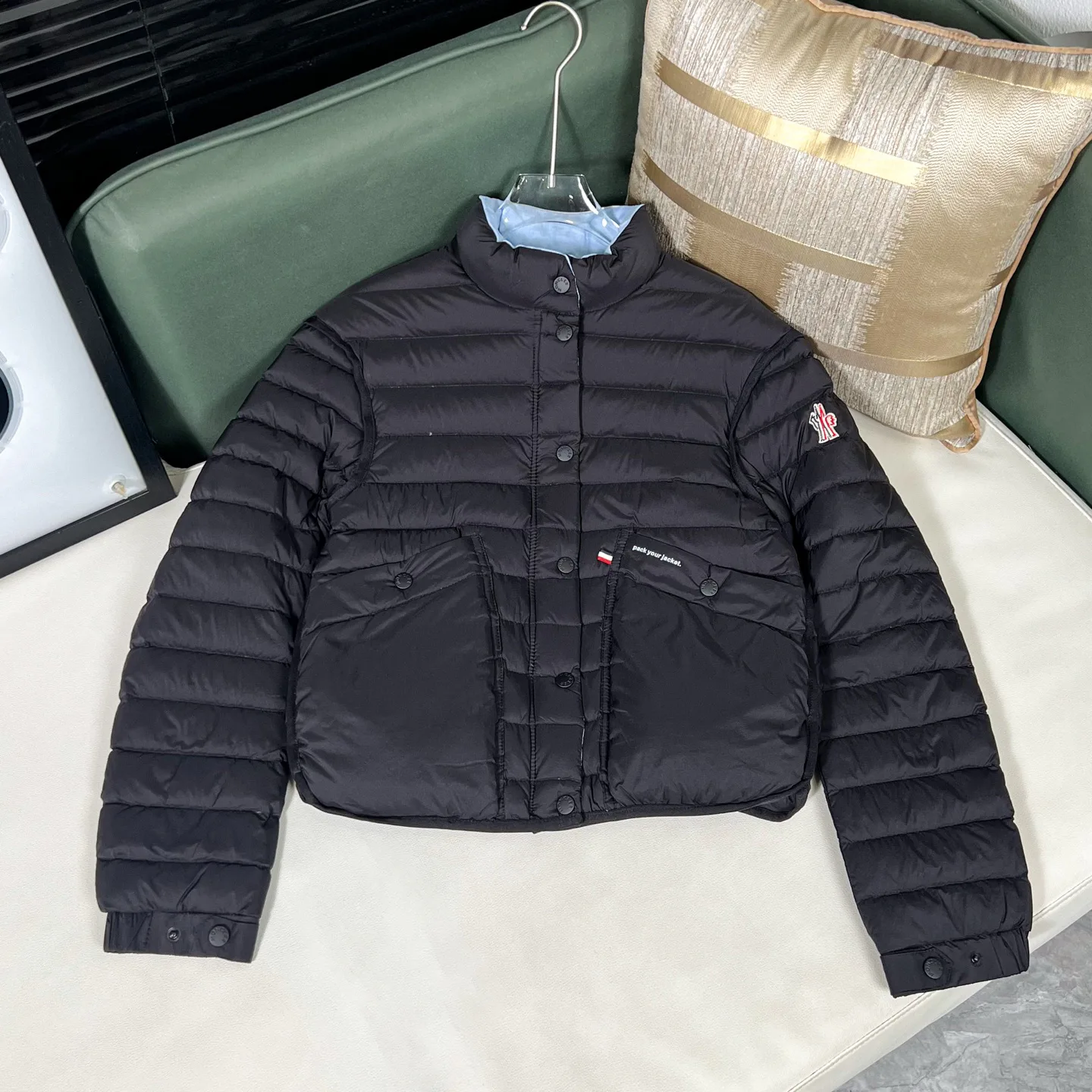 Куртки И Пуховики Женские Moncler 19225057