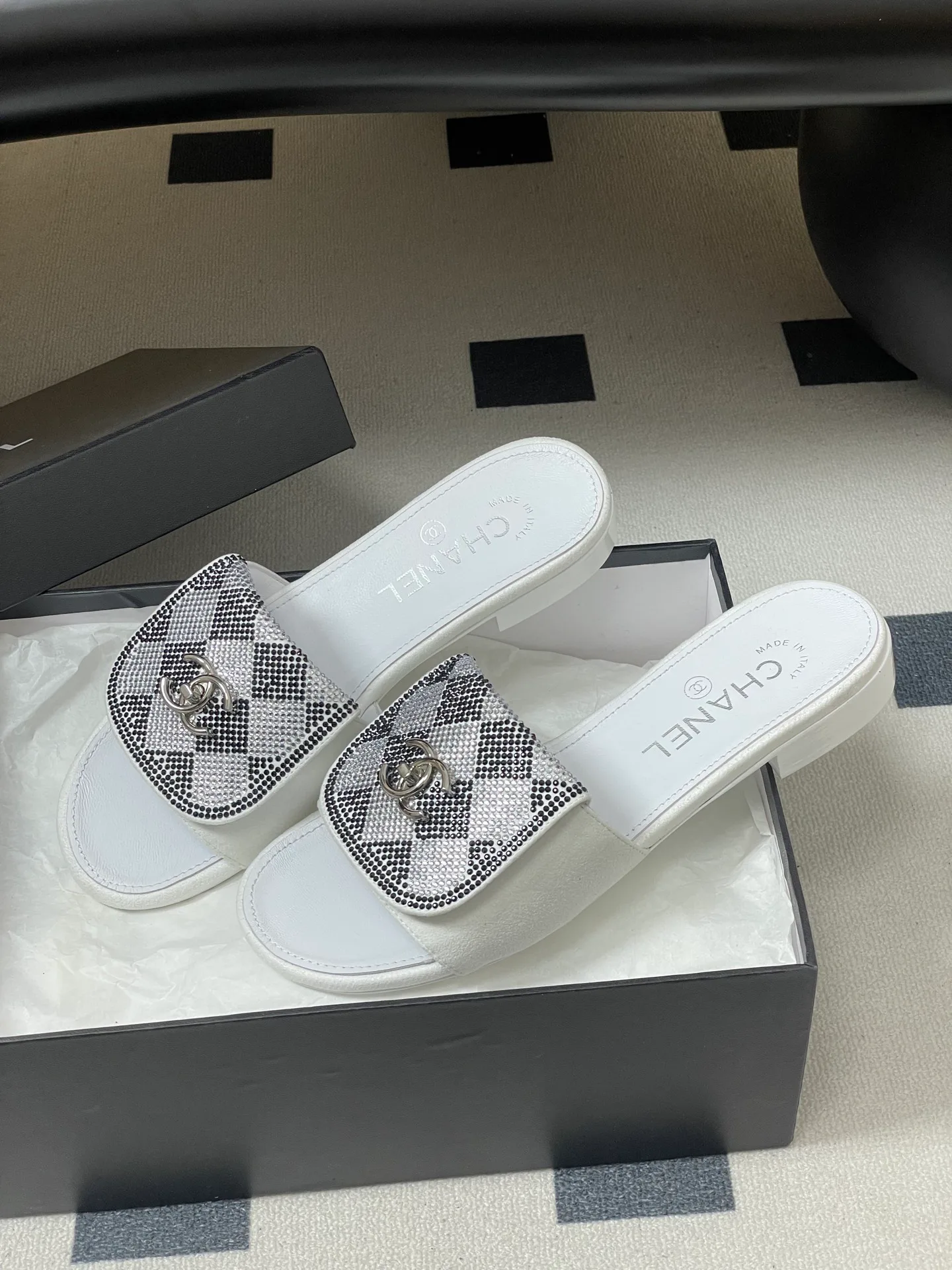 Шлепанцы Женские Chanel 1408236