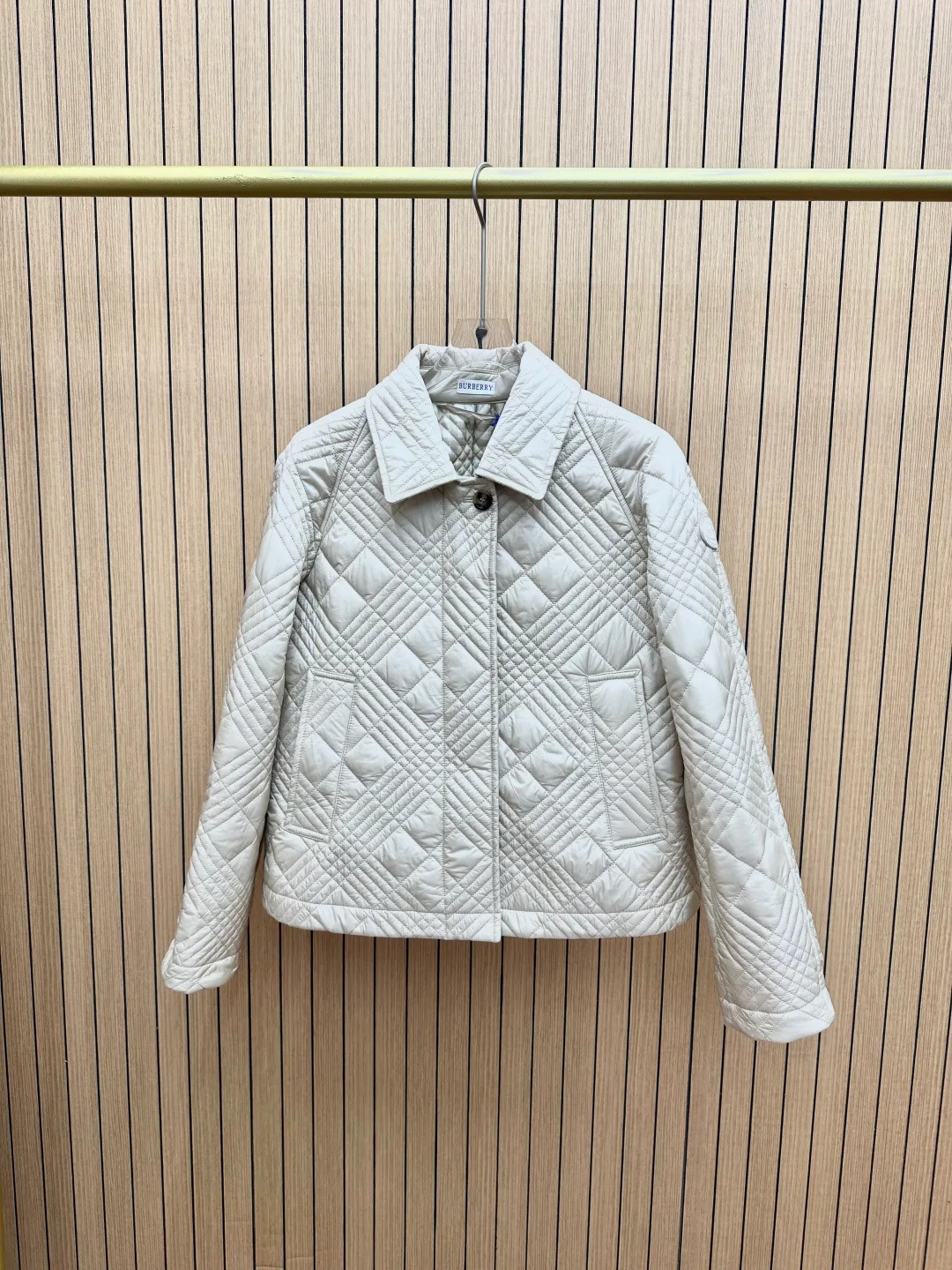 Куртки И Пуховики Женские Burberry 18807066