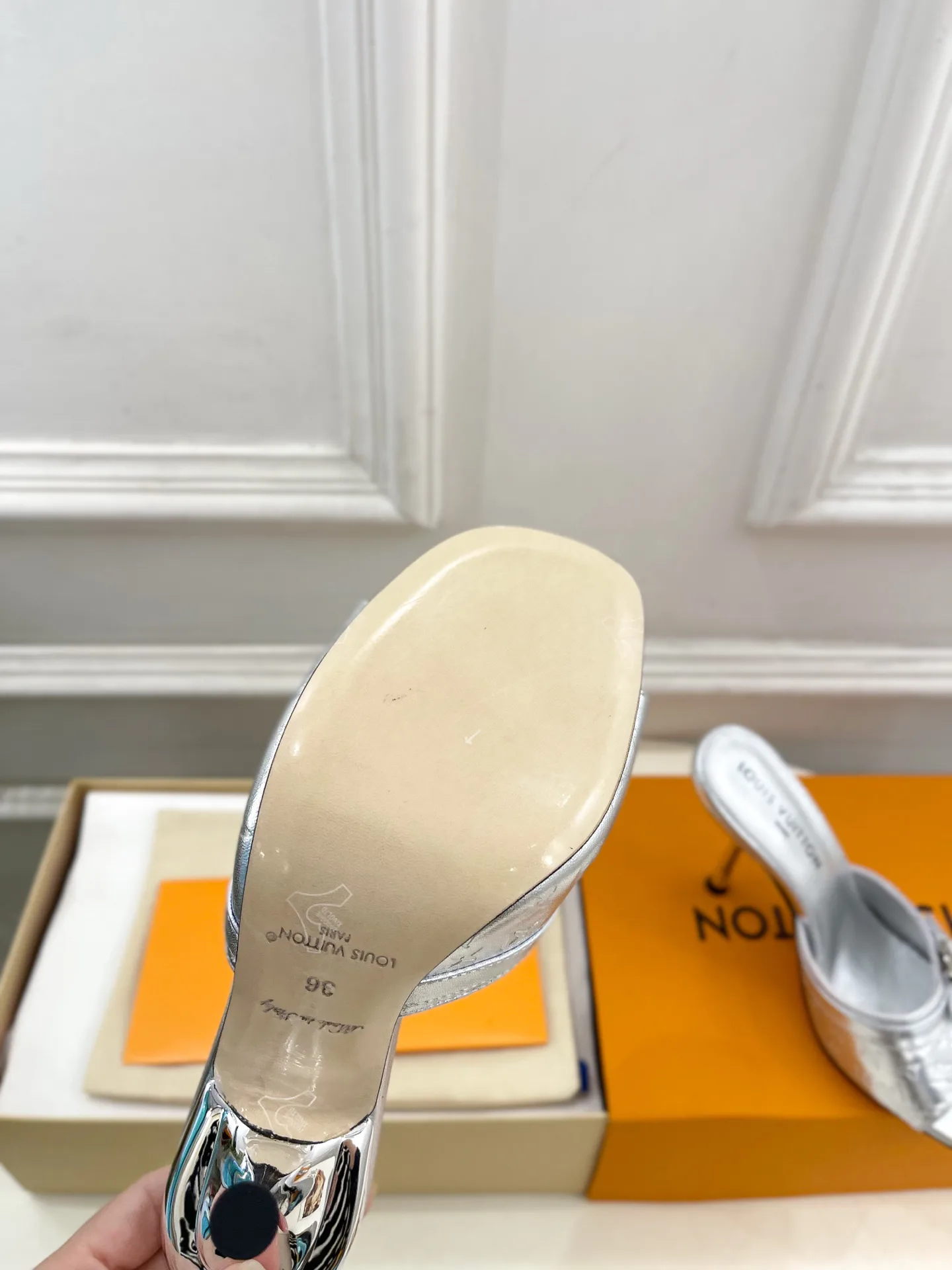 Босоножки Женские Louis Vuitton 496214