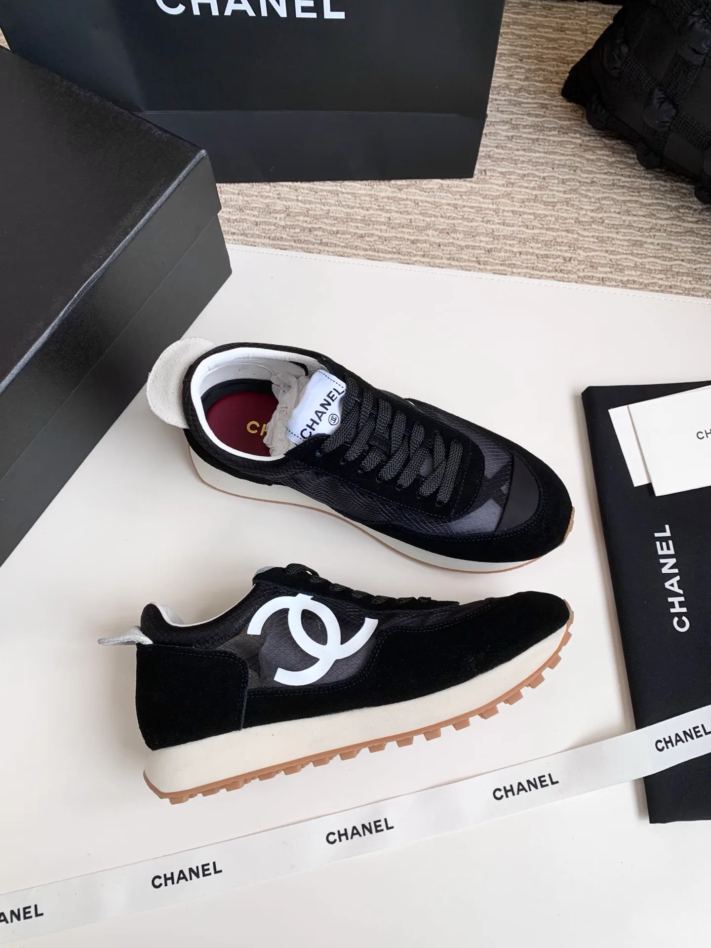 Кроссовки Женские Chanel 11330230