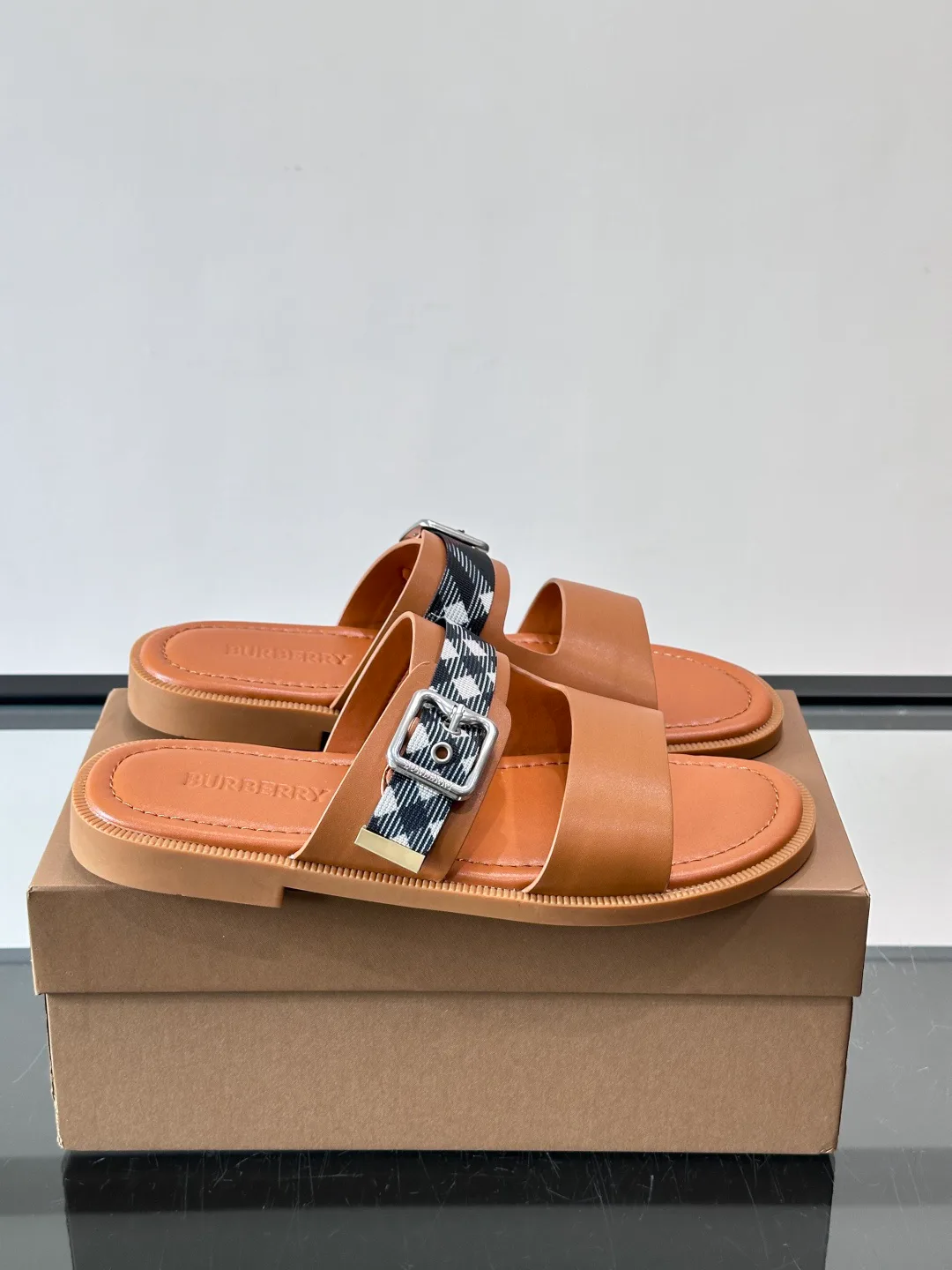 Сандалии Мужские Burberry 13480046