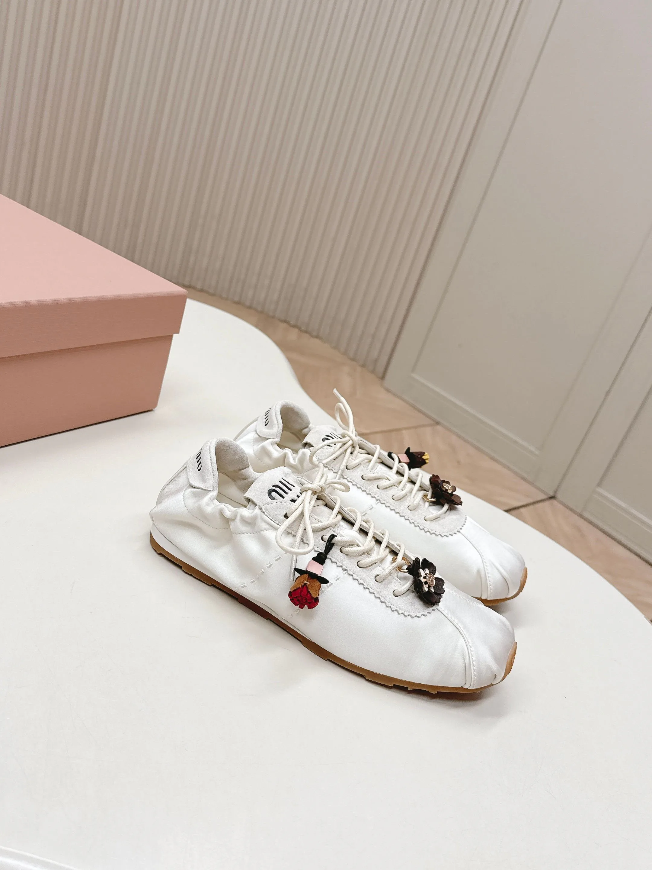 Кроссовки Женские Miu Miu 1874644
