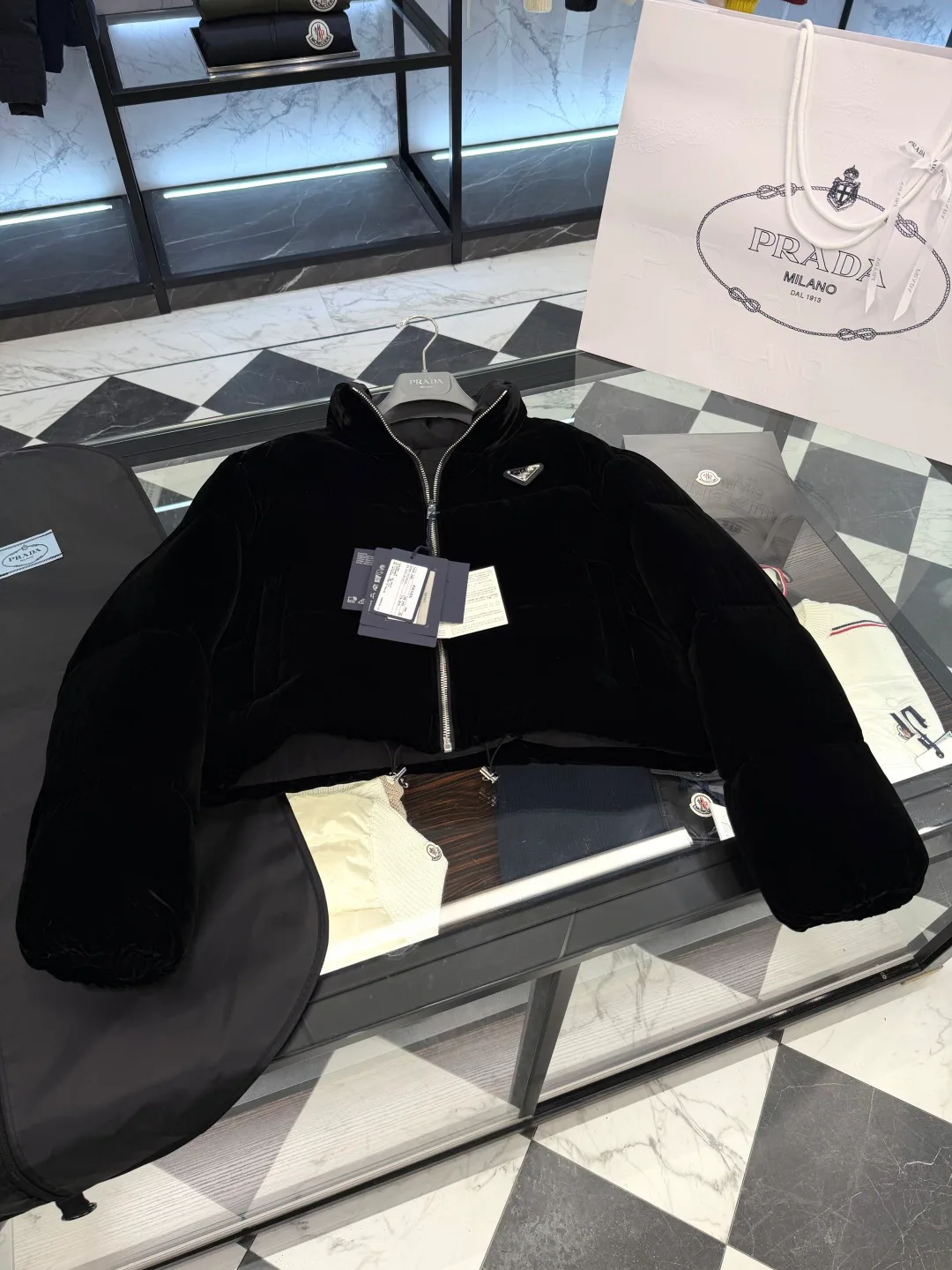 Куртки И Пуховики Женские Prada 19210146