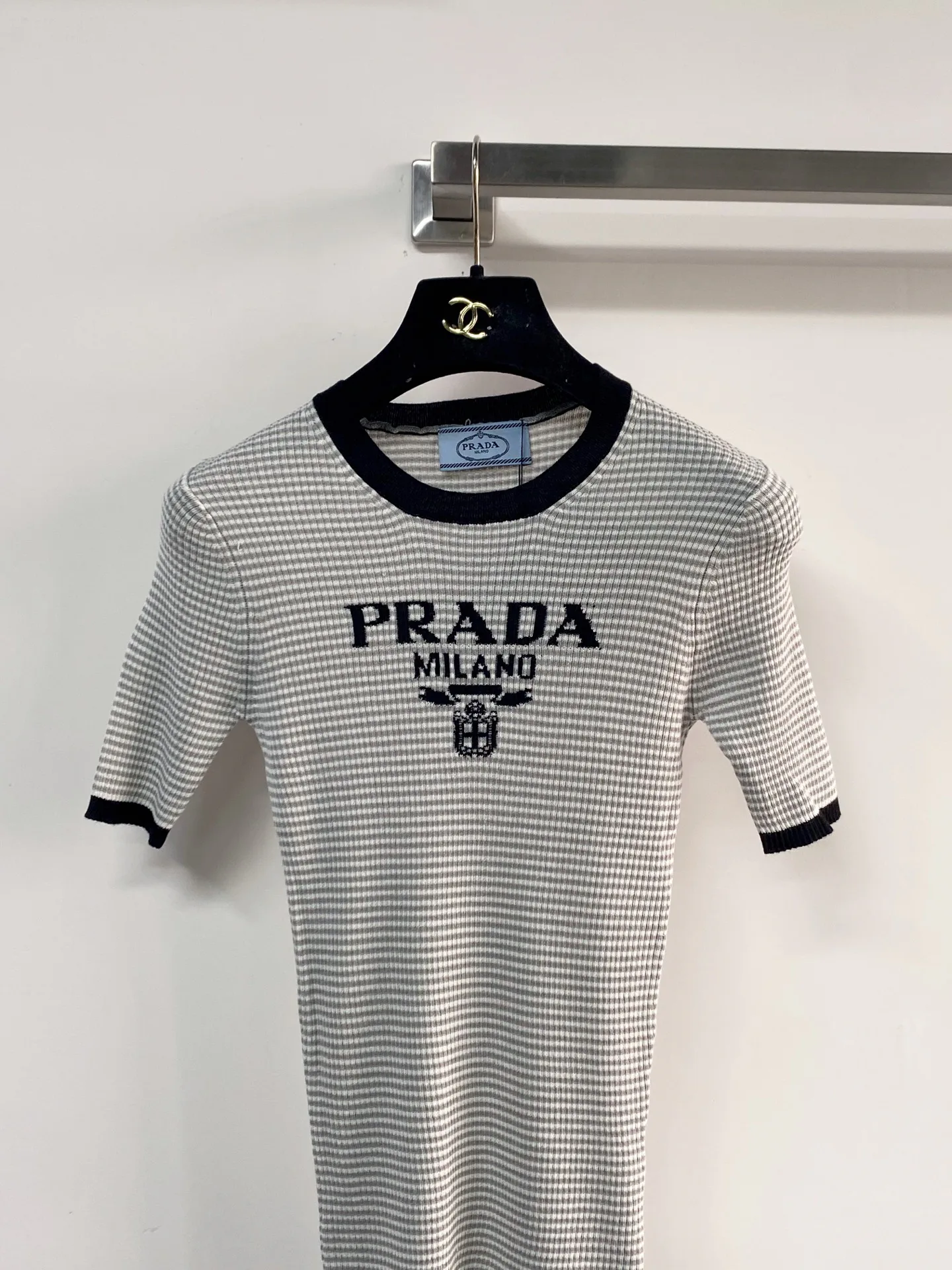 Футболки Женские Prada 12935811