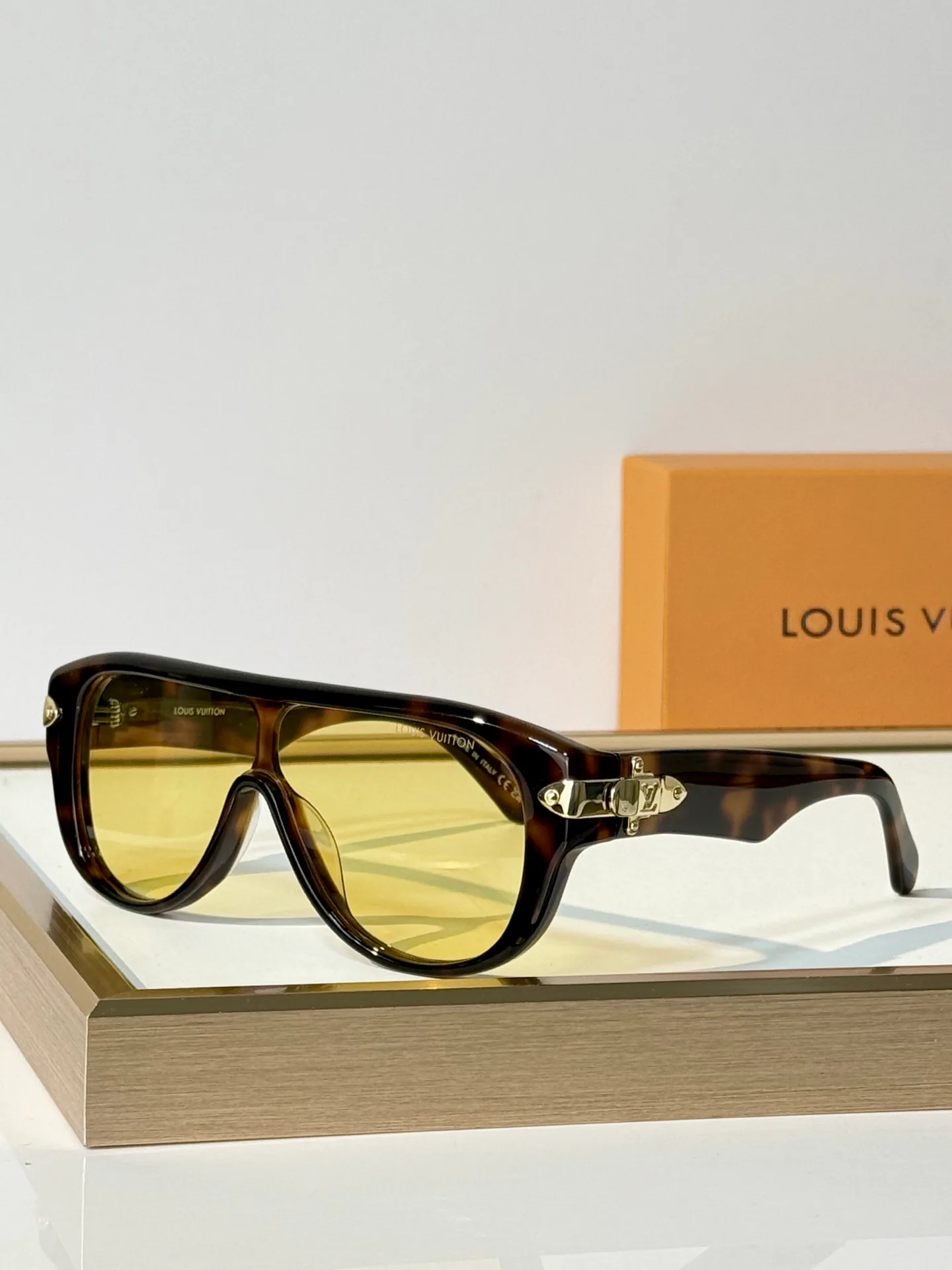 Очки Louis Vuitton 18453192