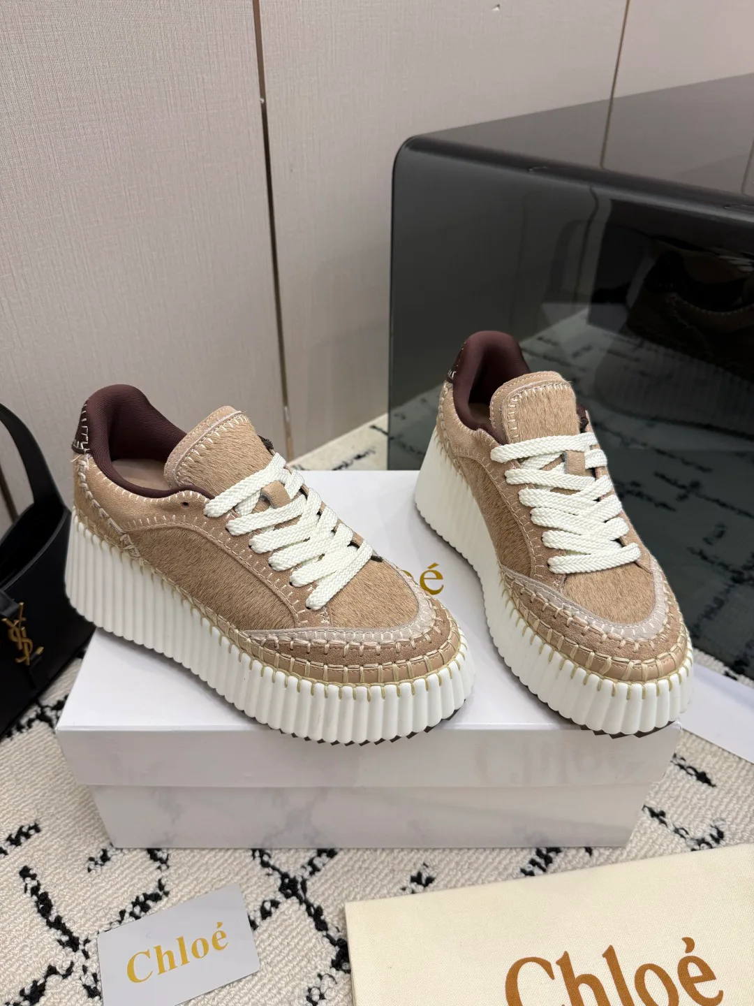 Кроссовки Женские Chloe 19336889