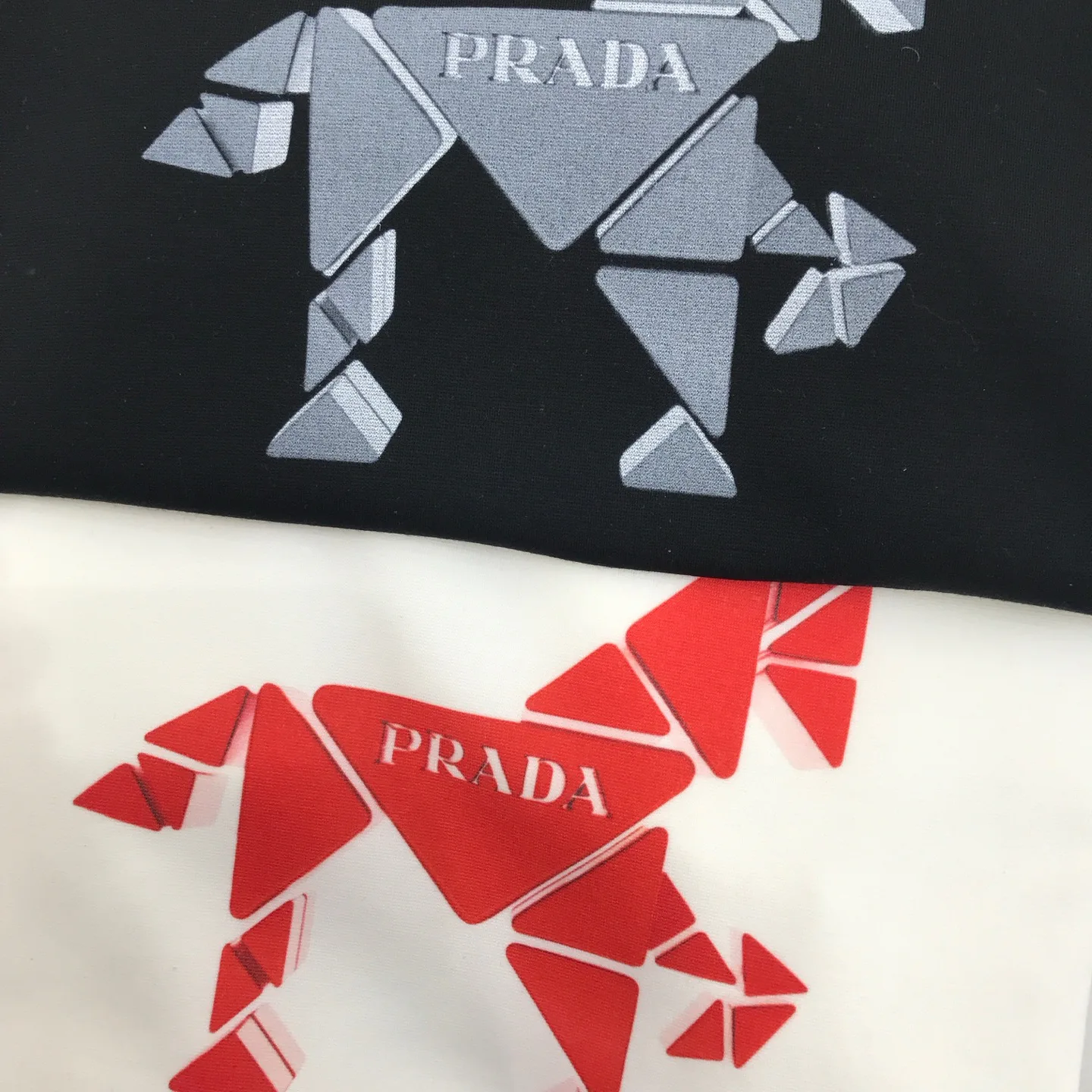 Футболки Женские Prada 6068710