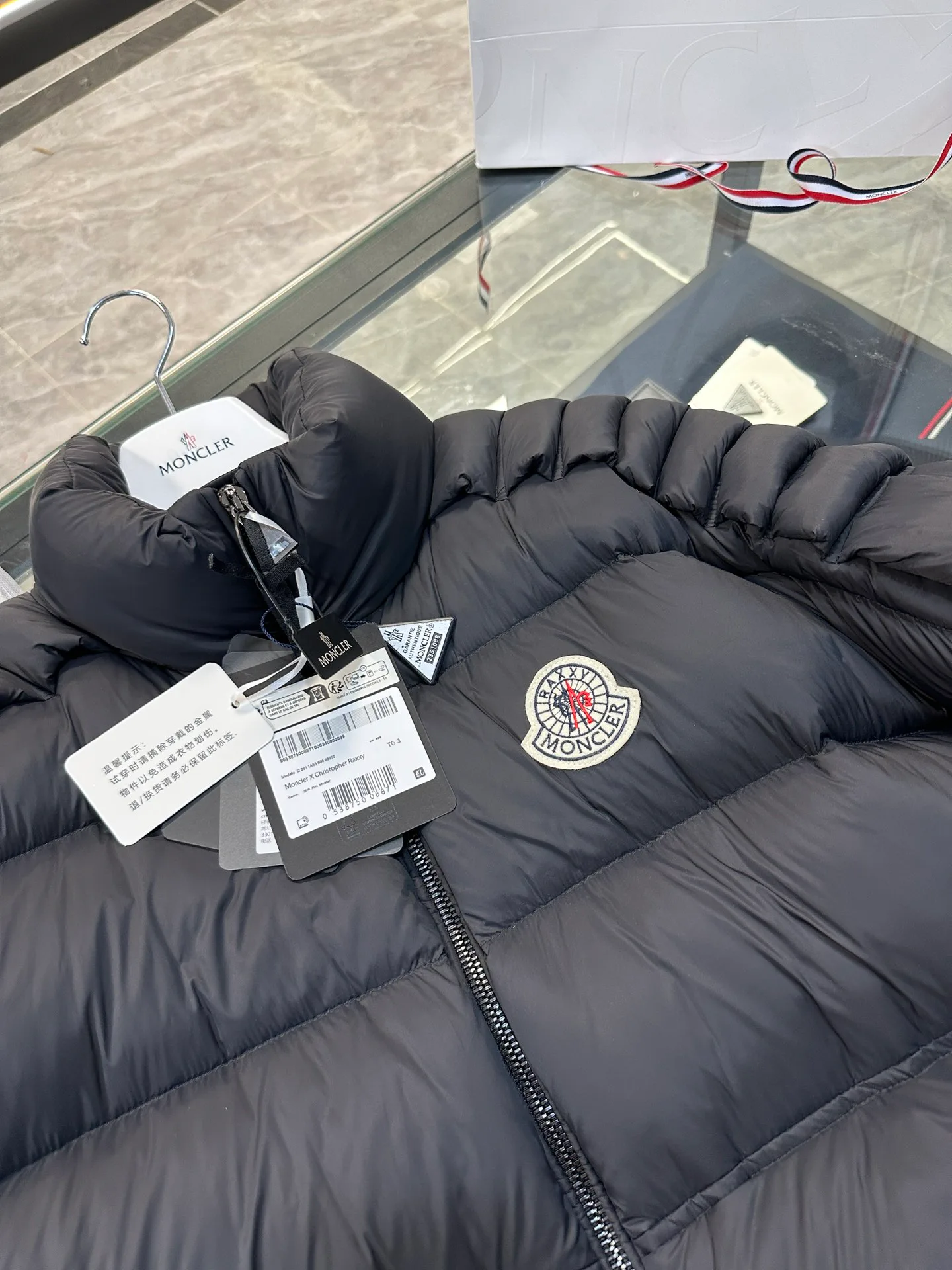 Куртки И Пуховики Женские Moncler 18130167