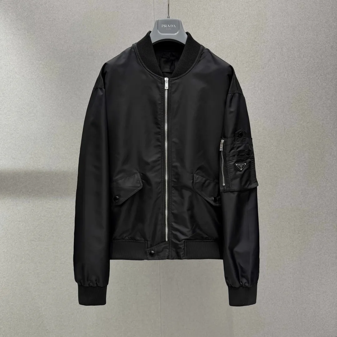 Куртки И Пуховики Мужские Prada 17454831
