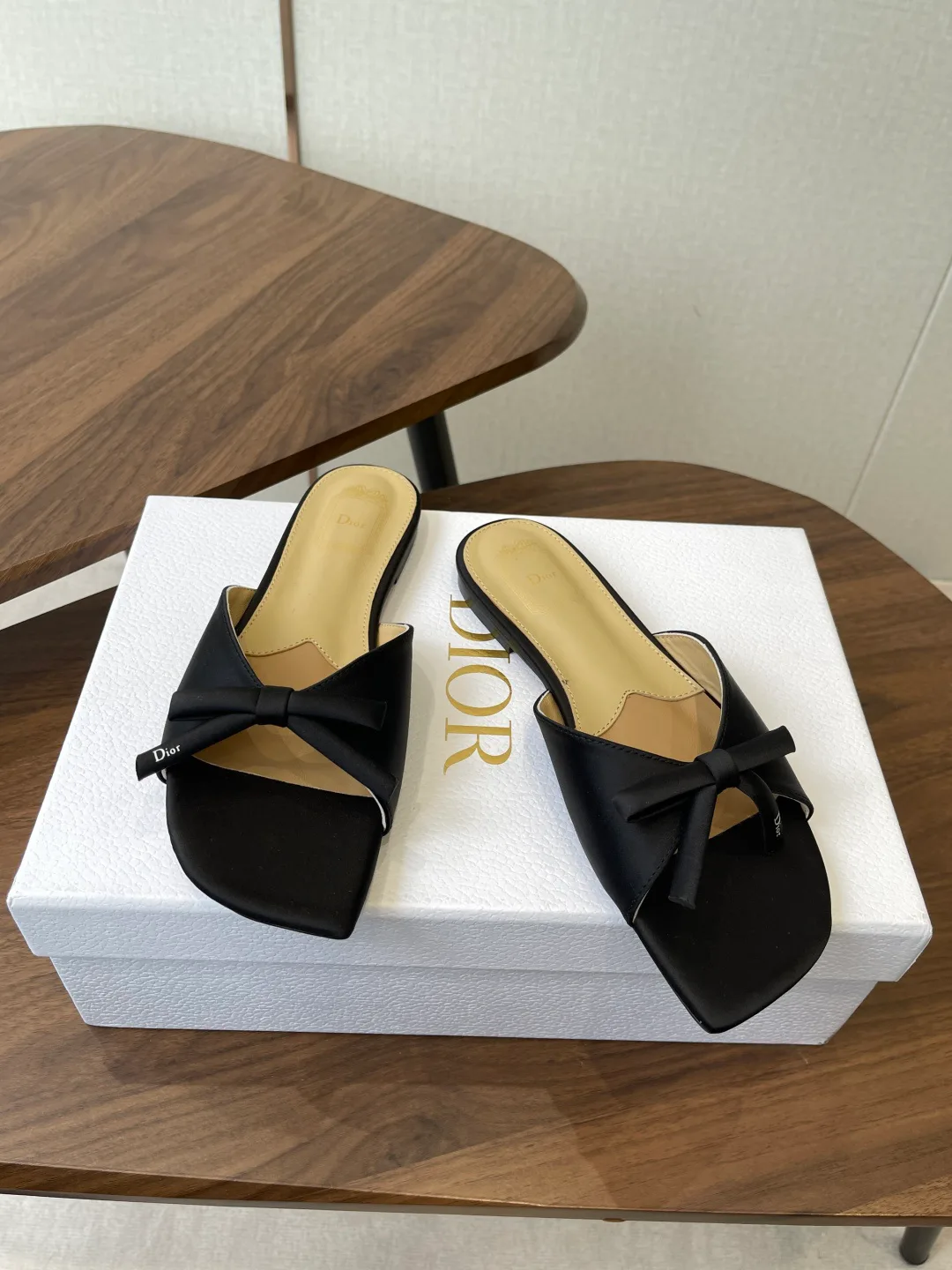 Шлепанцы Женские Christian Dior 14323661