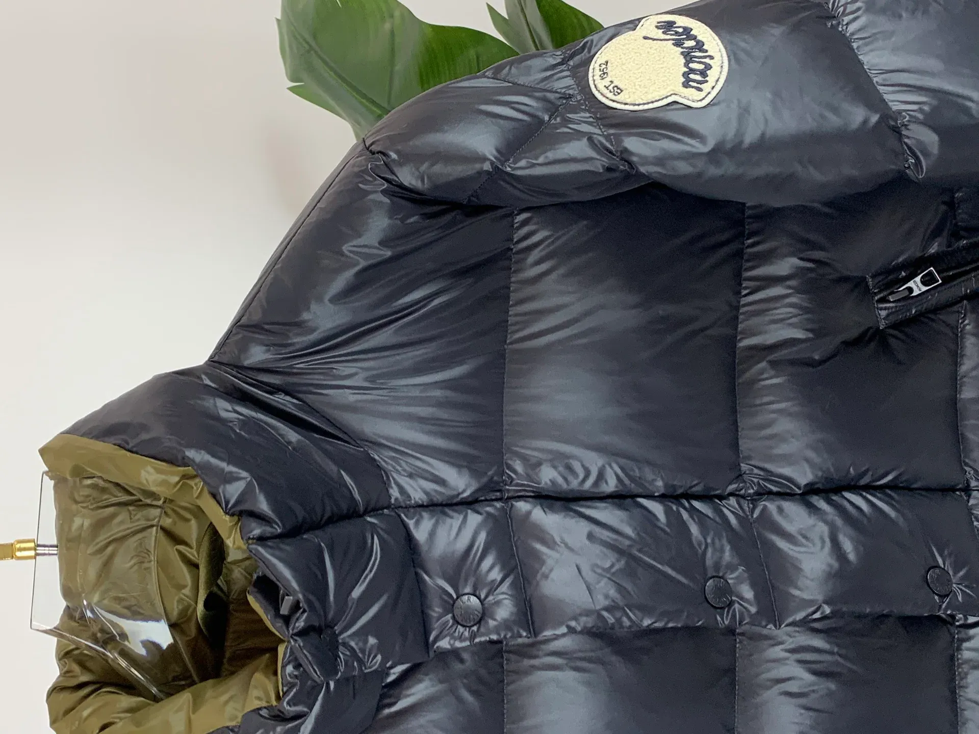Куртки И Пуховики Мужские Moncler 273200