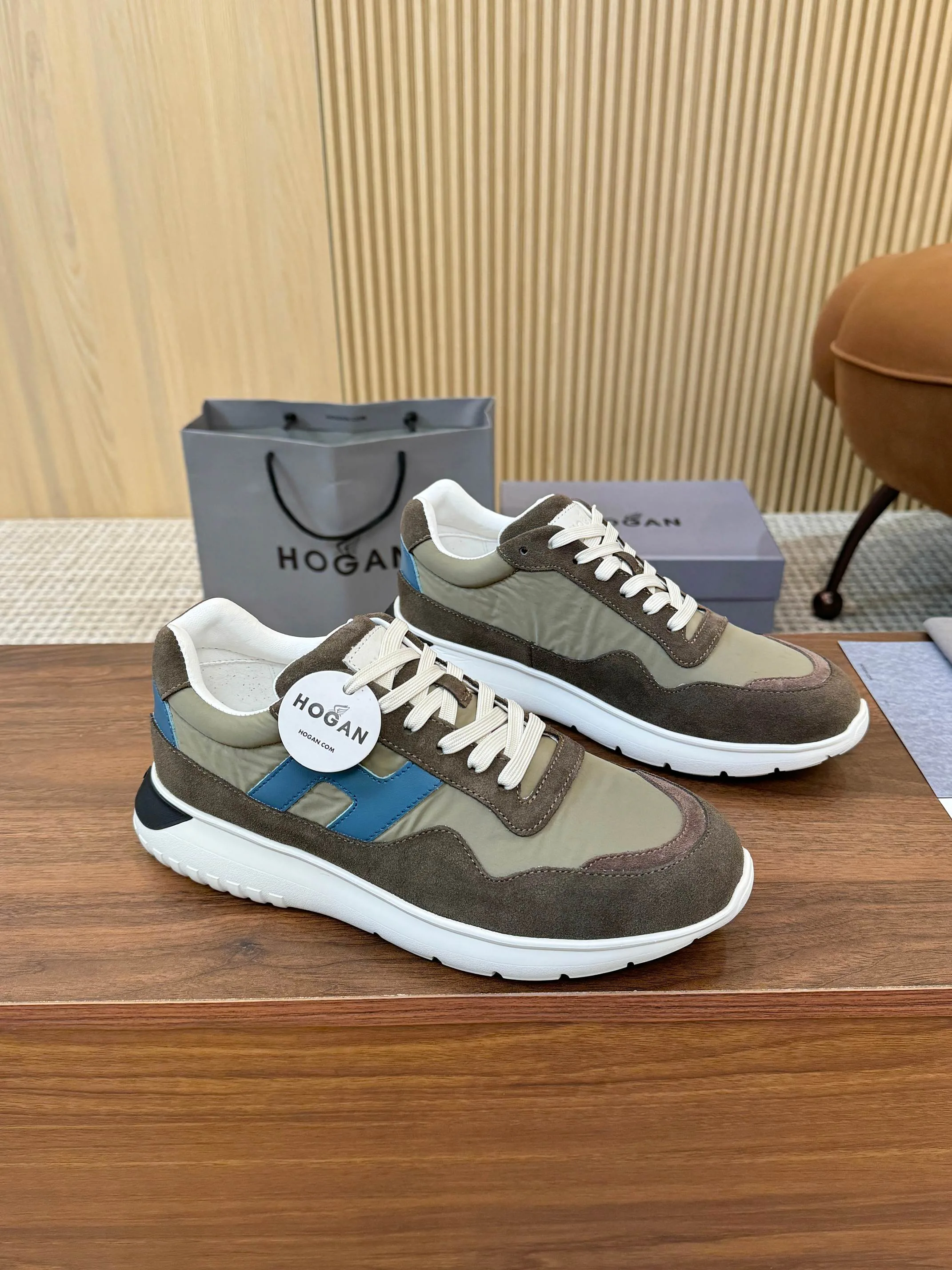 Кроссовки Женские Hogan 12835357