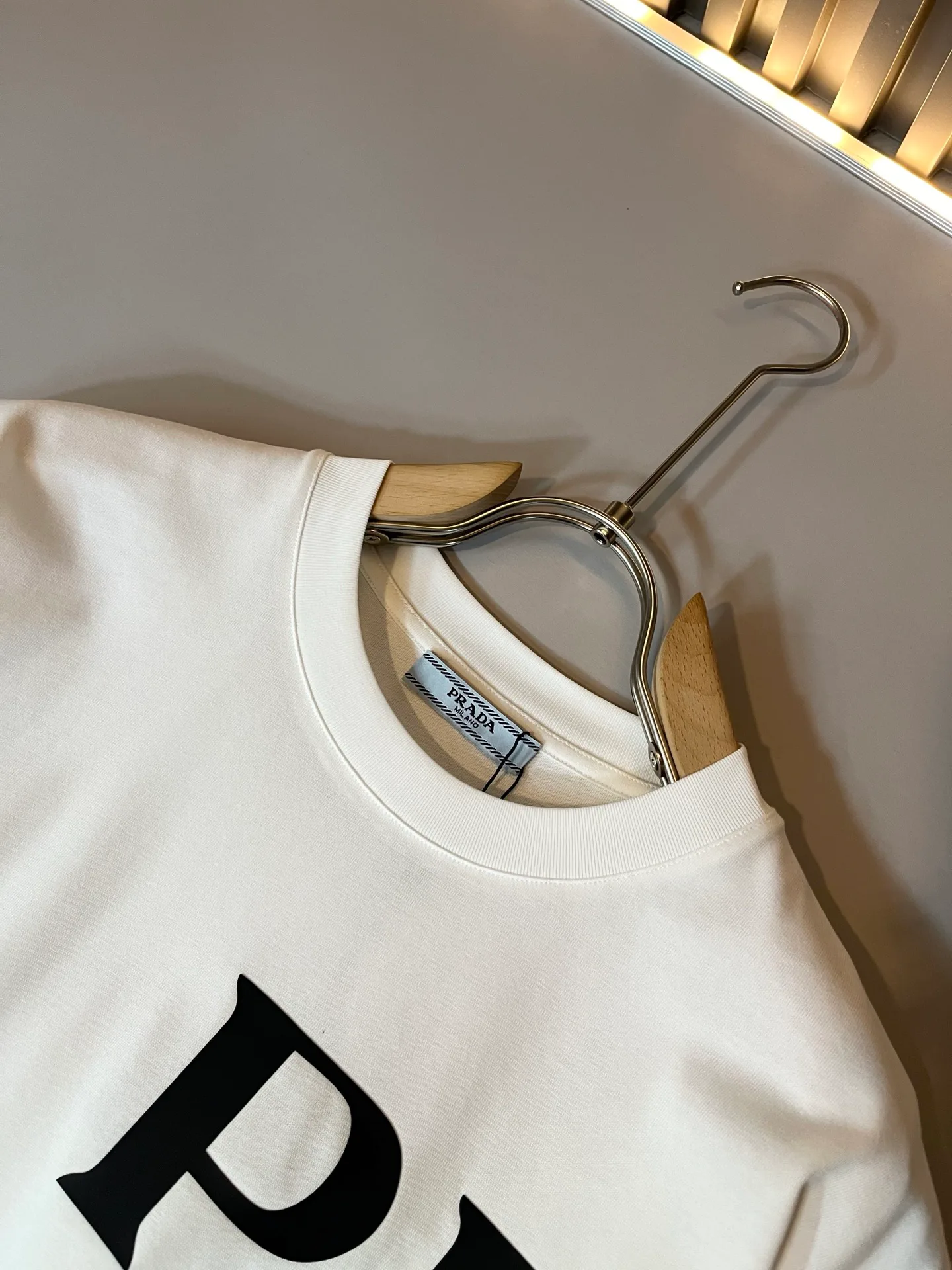 Футболки Женские Prada 11361203