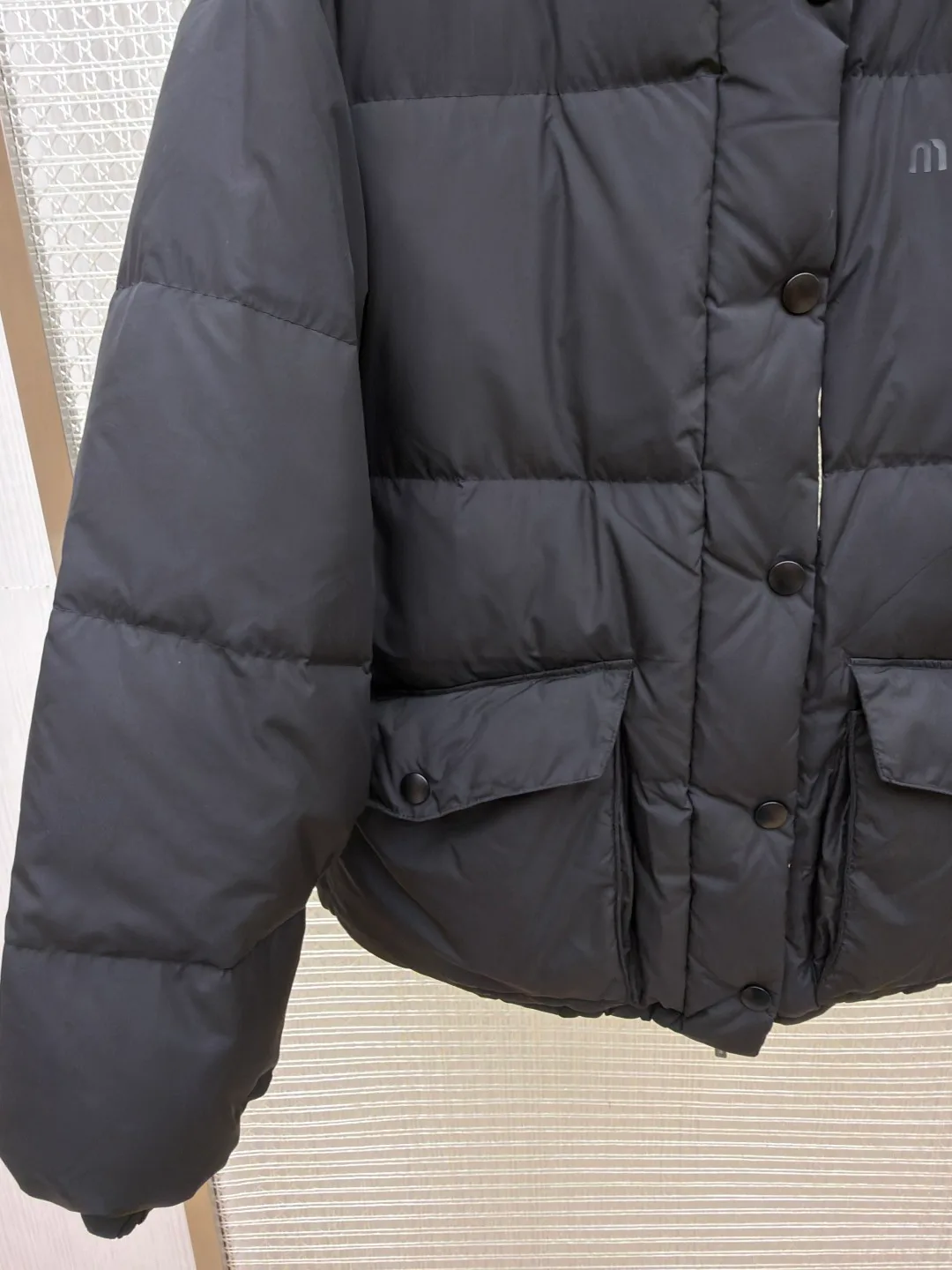 Куртки И Пуховики Женские Miu Miu 18612896