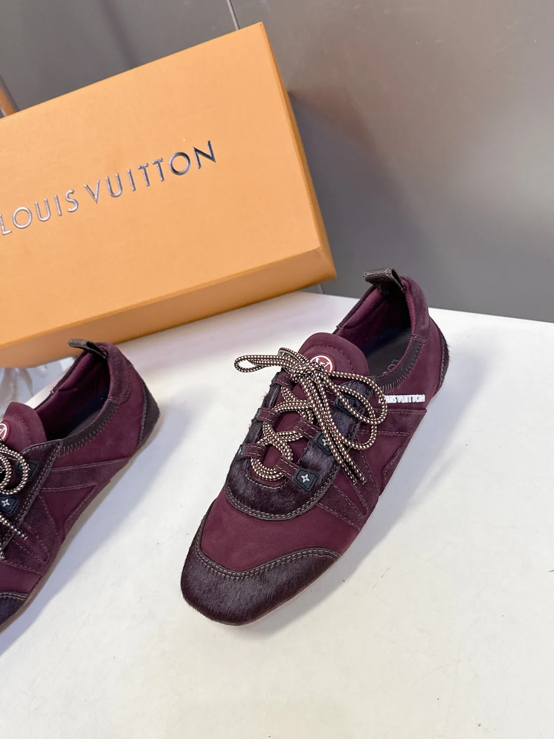 Кроссовки Женские Louis Vuitton 1480738
