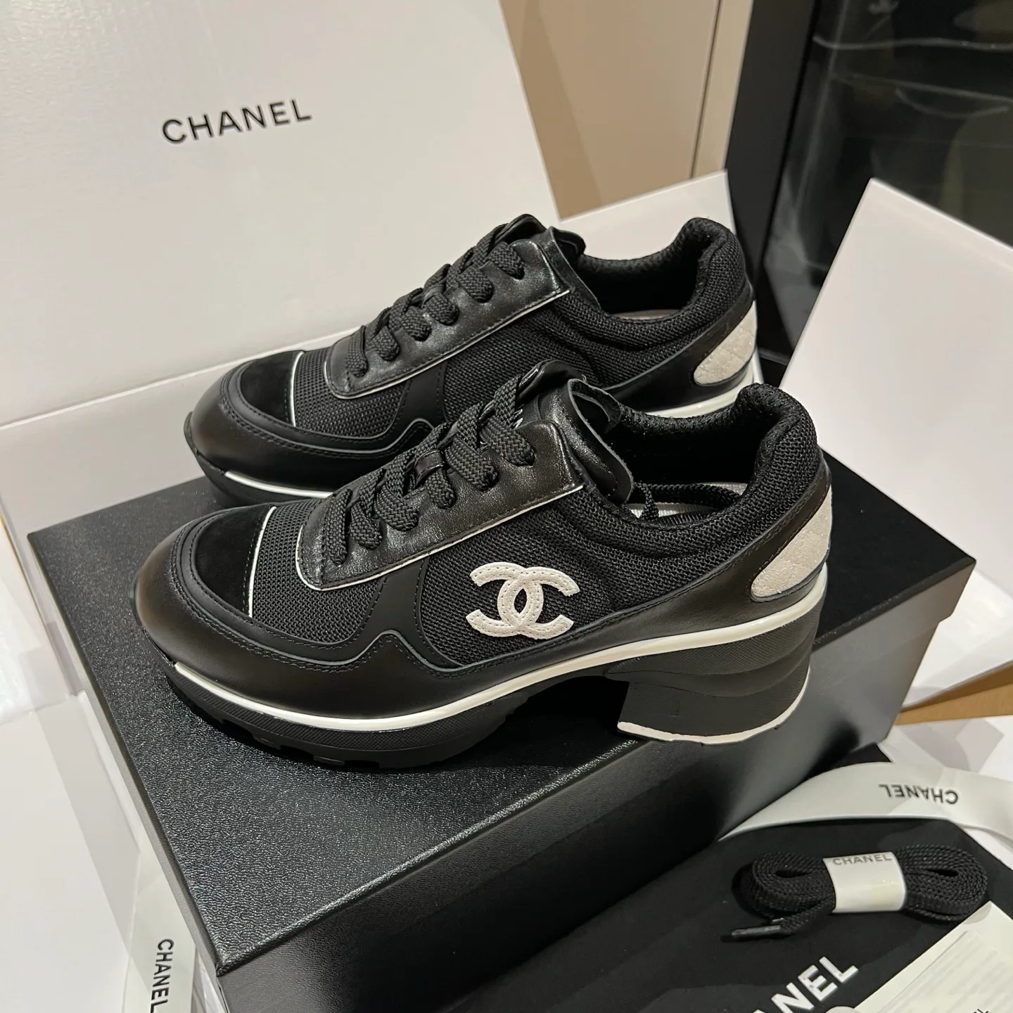 Кроссовки Женские Chanel 5791285