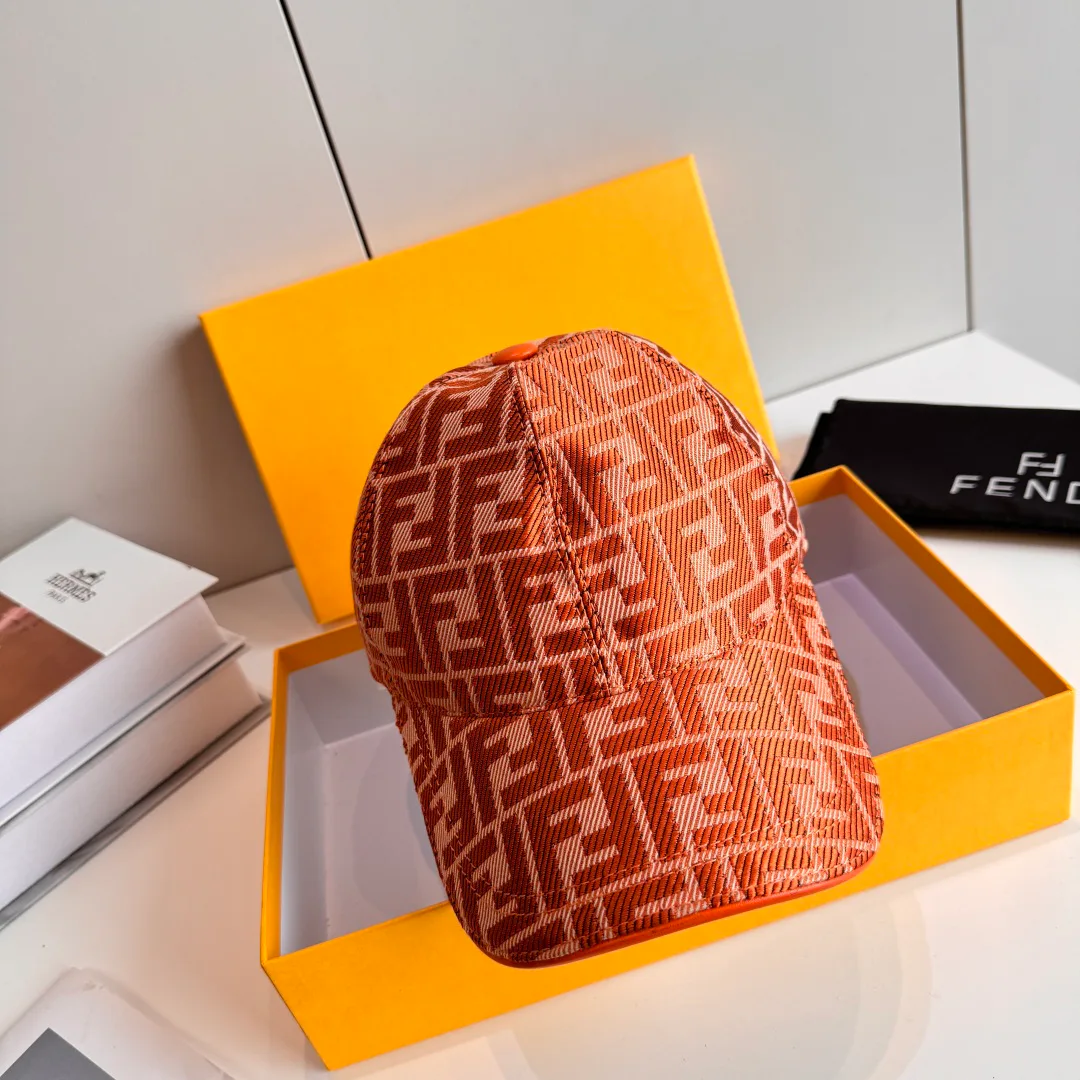 Головные Уборы Fendi 18347034