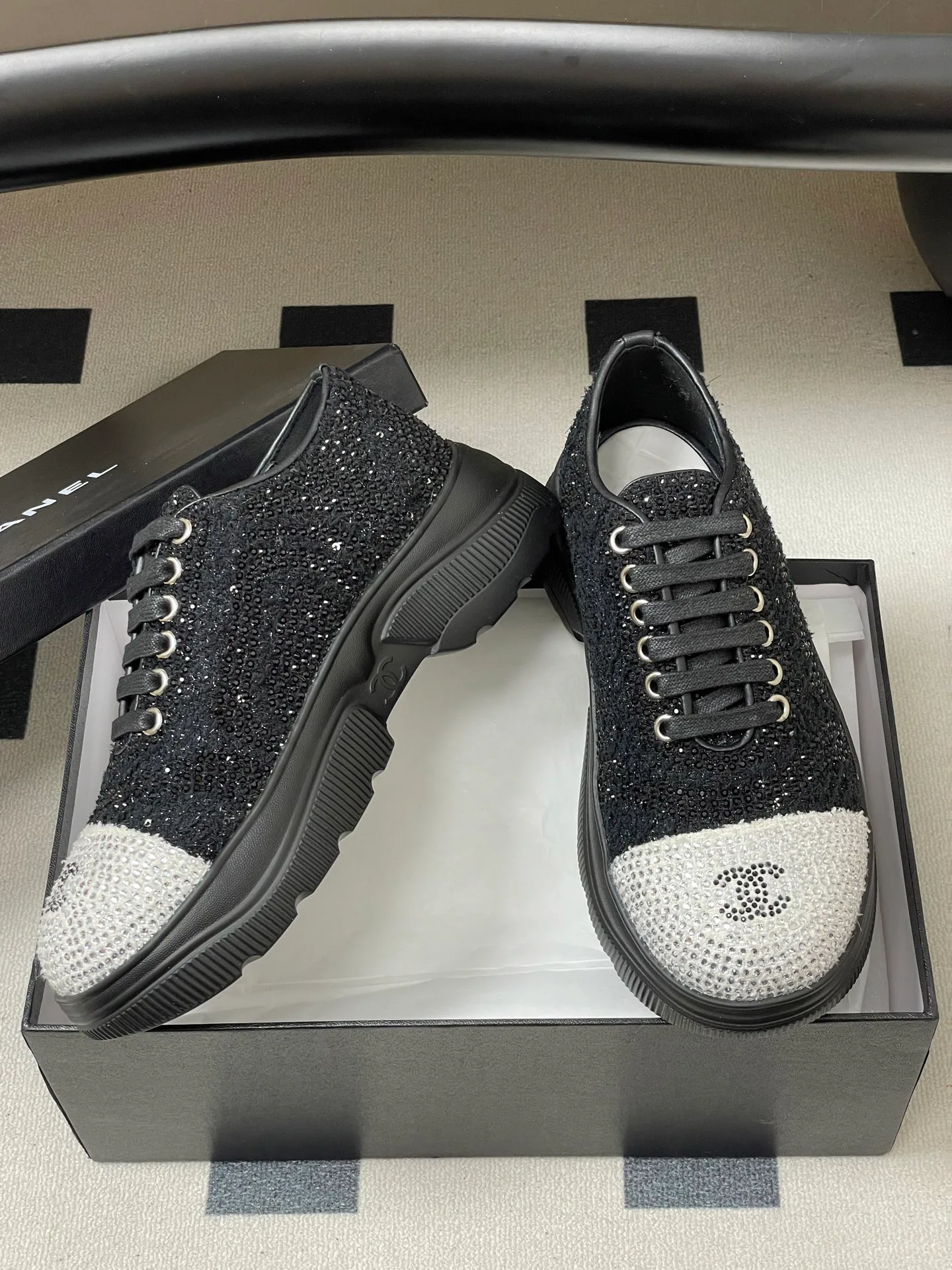 Кроссовки Женские Chanel 725616